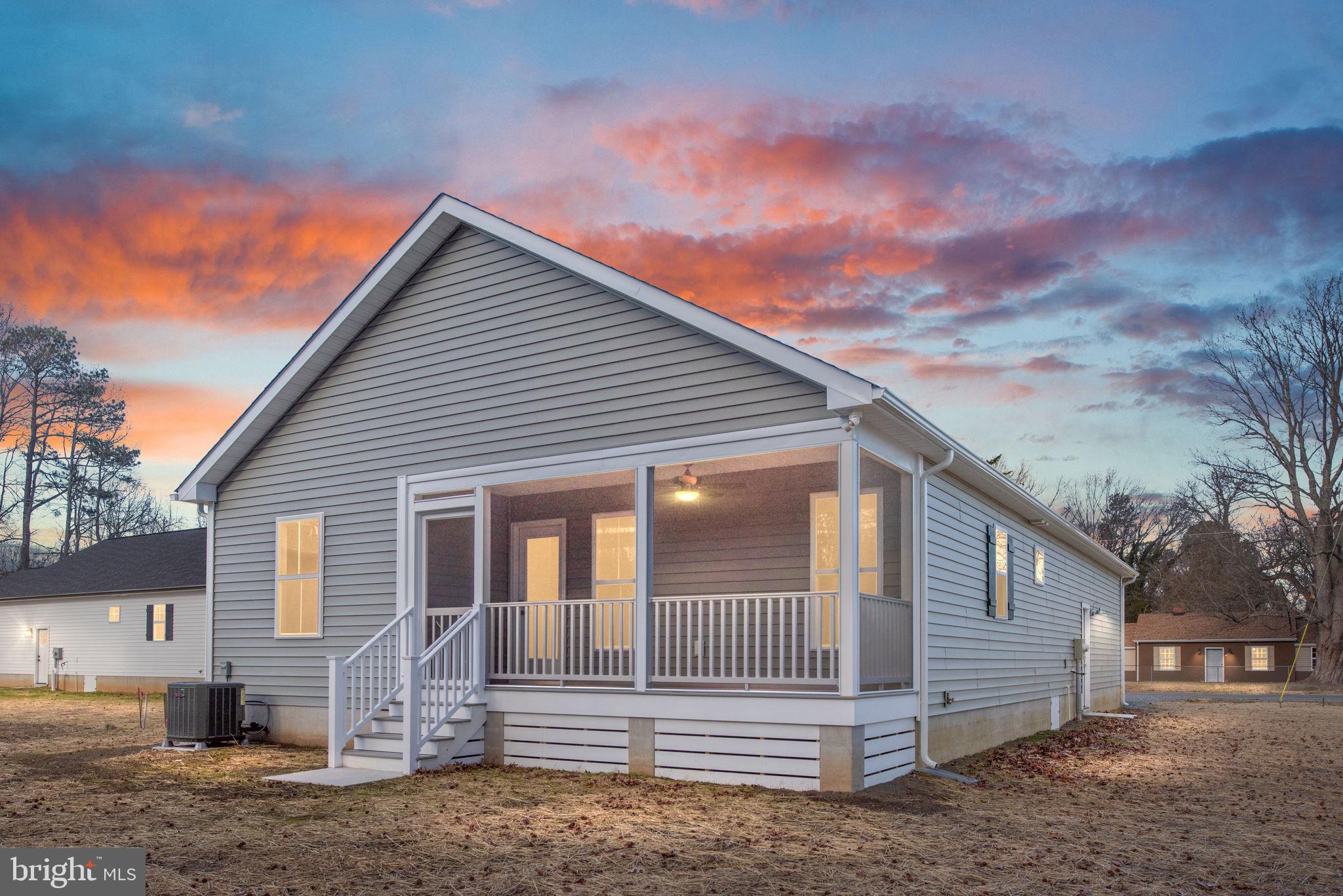 WESTMORELAND SHORES - Residential