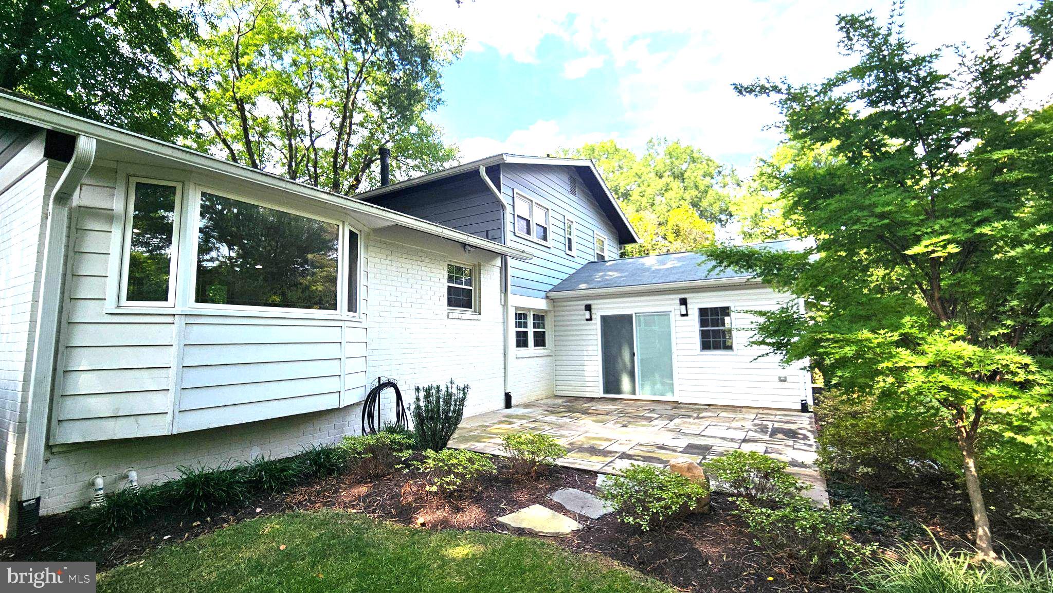 3803 TALL OAK COURT