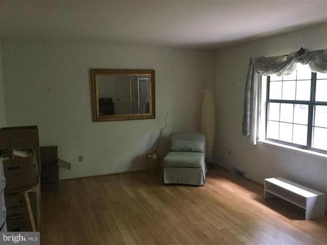 PINECREST - Residential