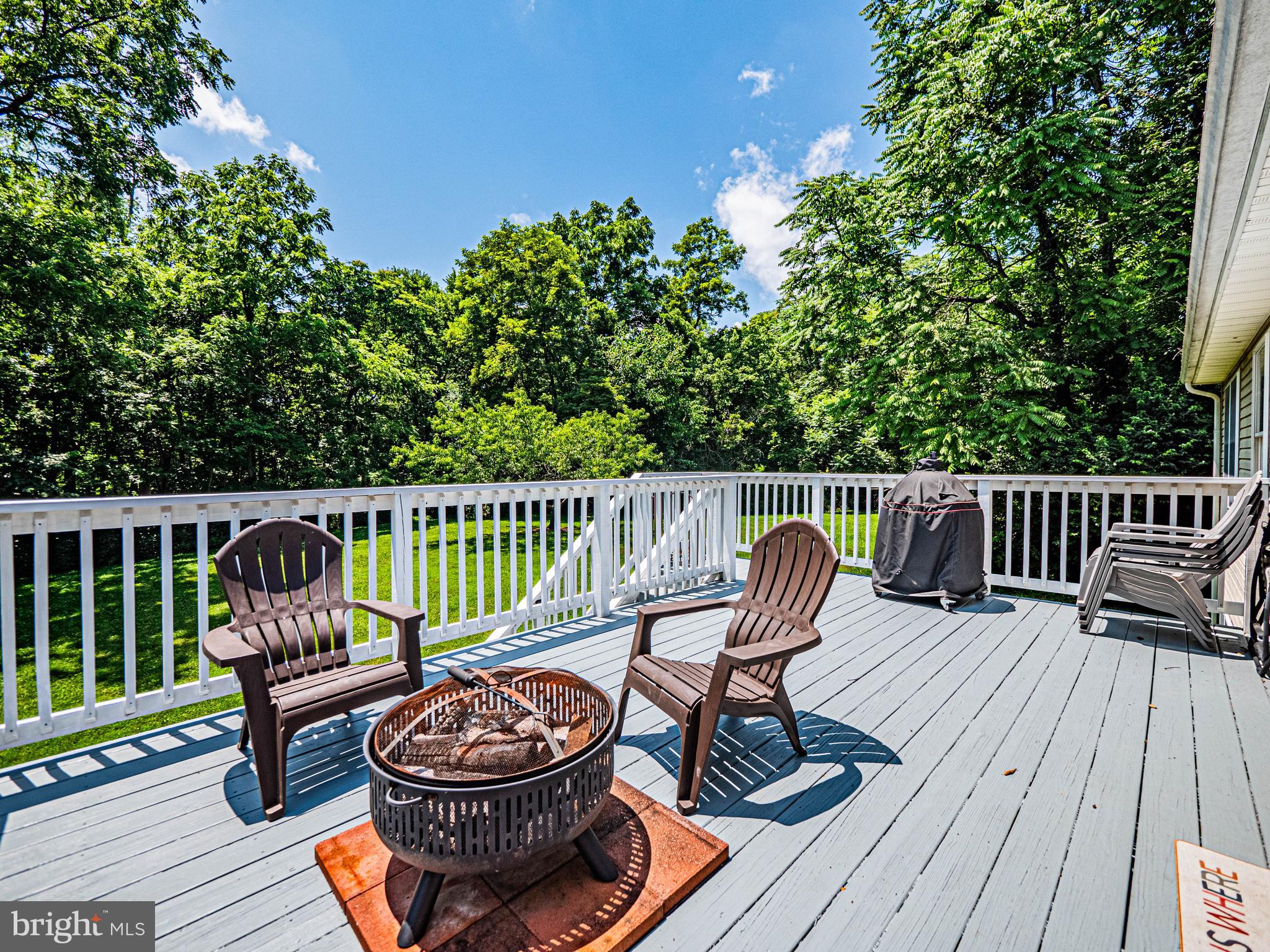 WOODBRIER MANOR - Residential