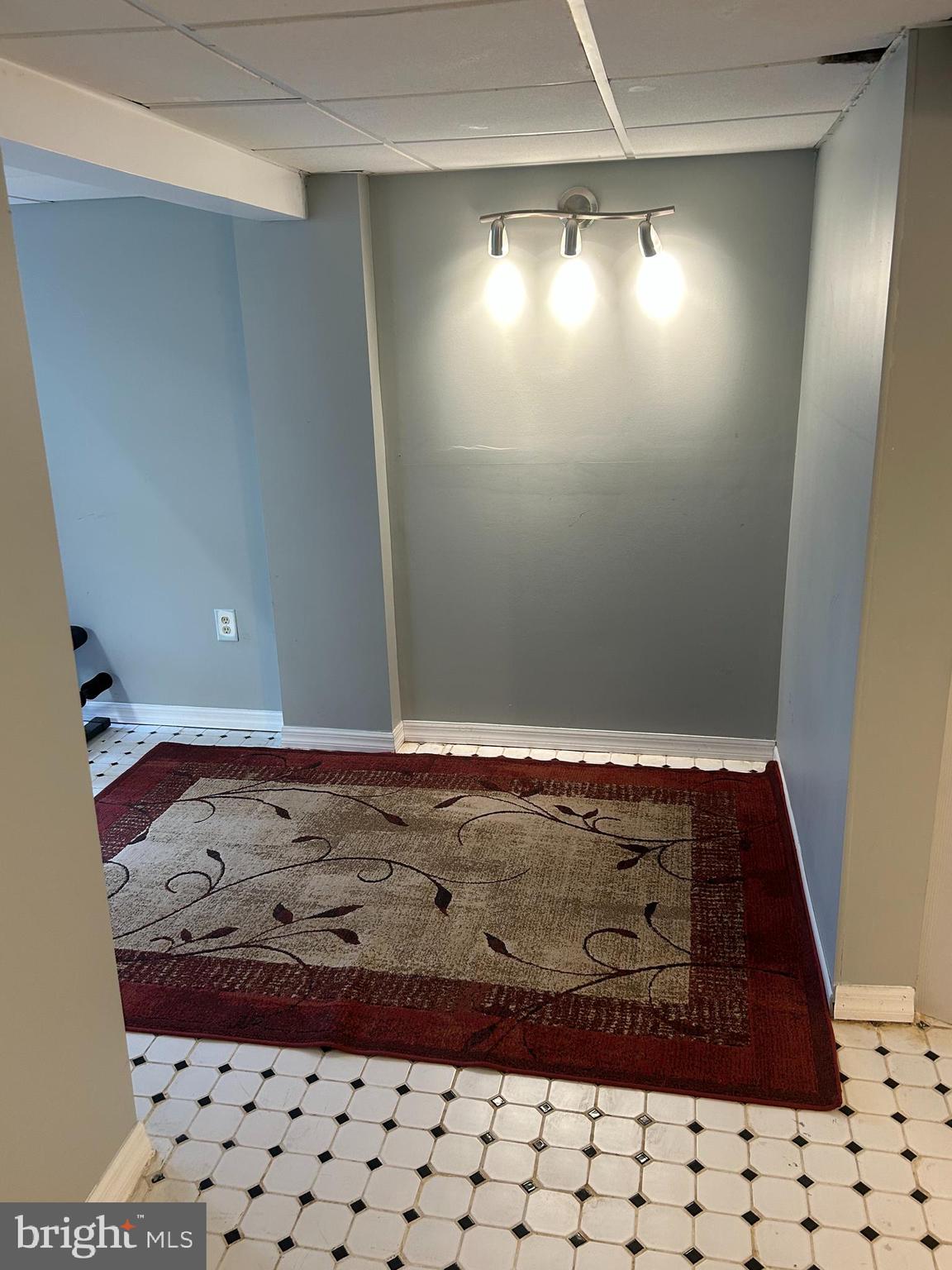 UPLAND VIL - Residential