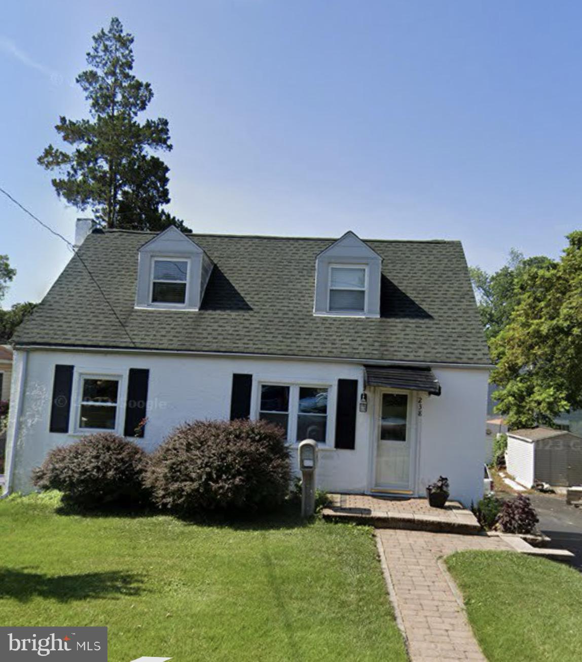 UPLAND VIL - Residential