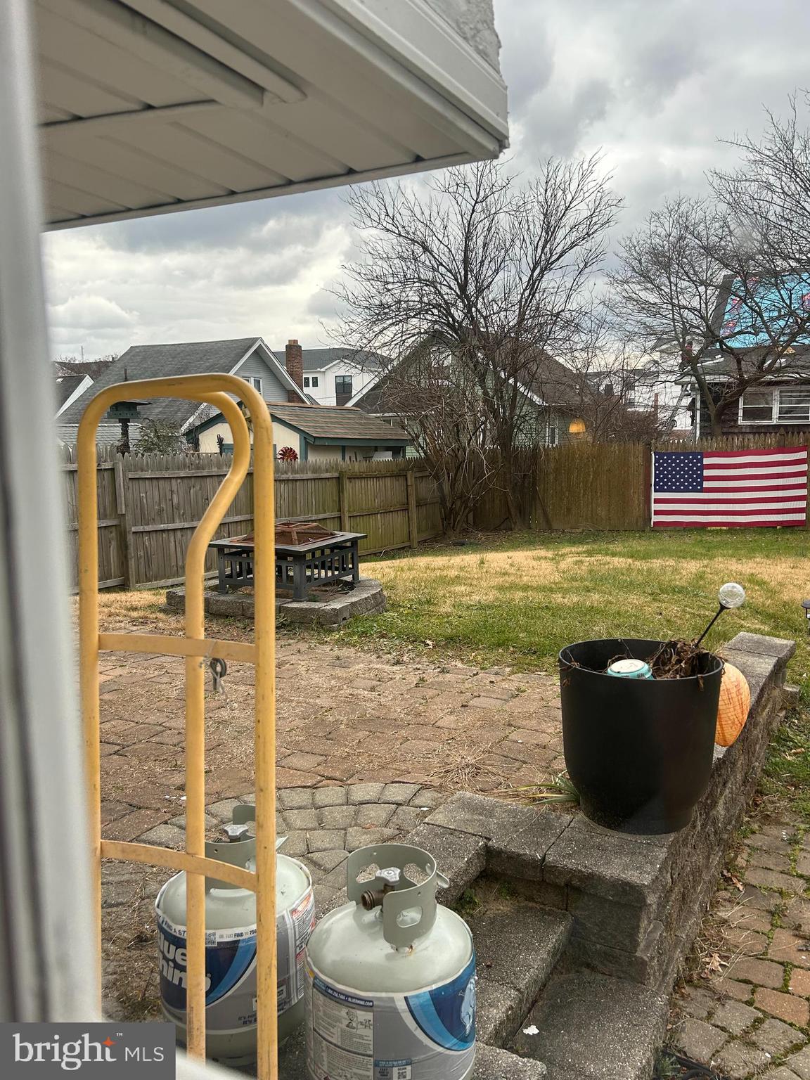 UPLAND VIL - Residential