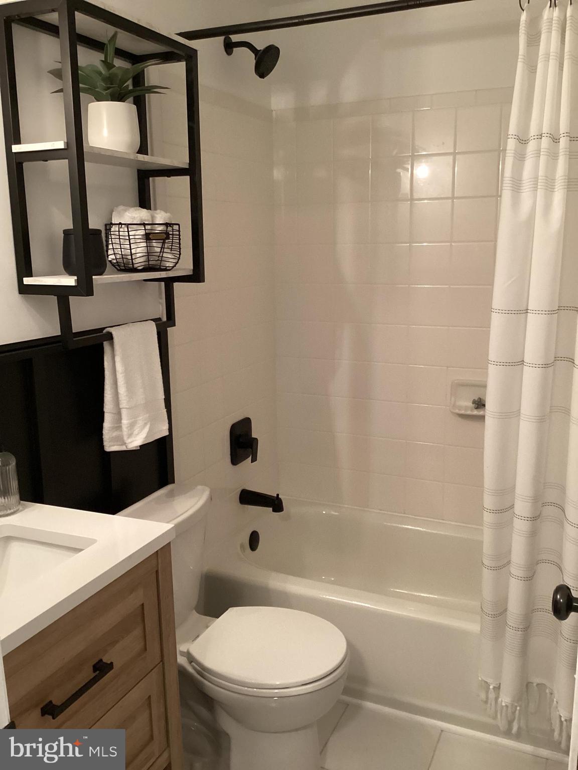 MONTCLAIR - Residential