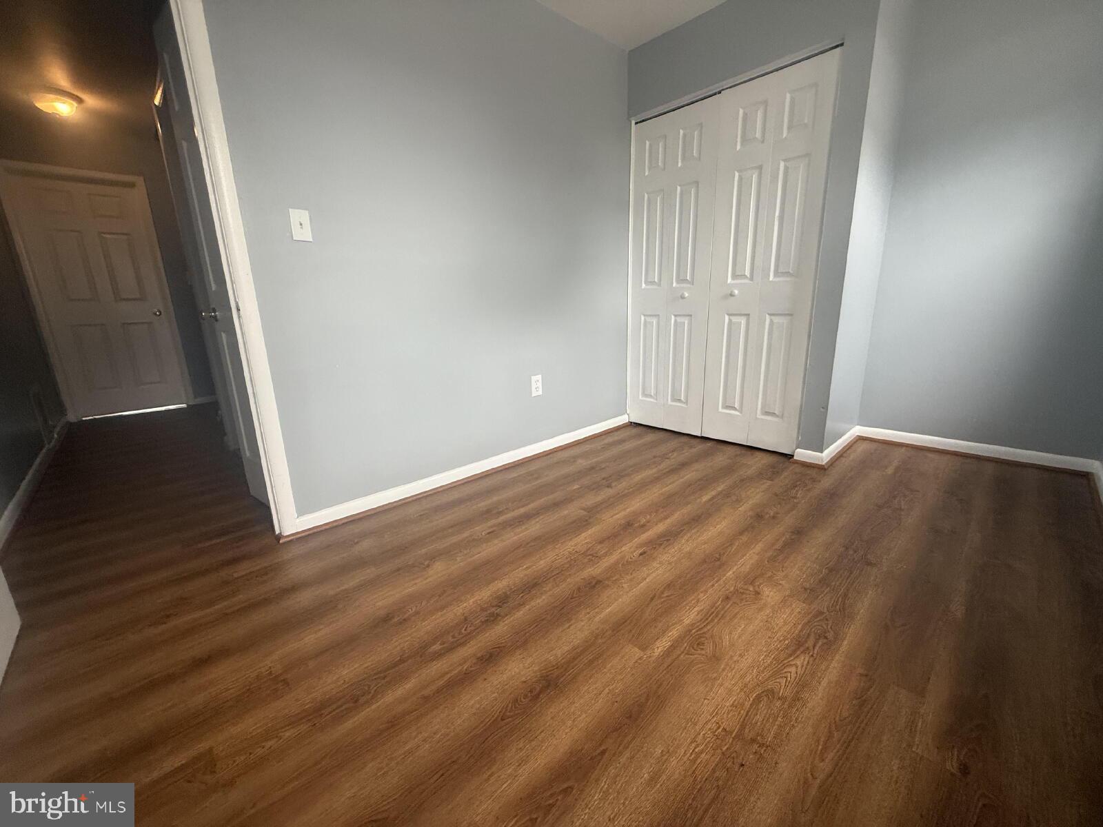 HOLLINS MARKET - Residential Lease