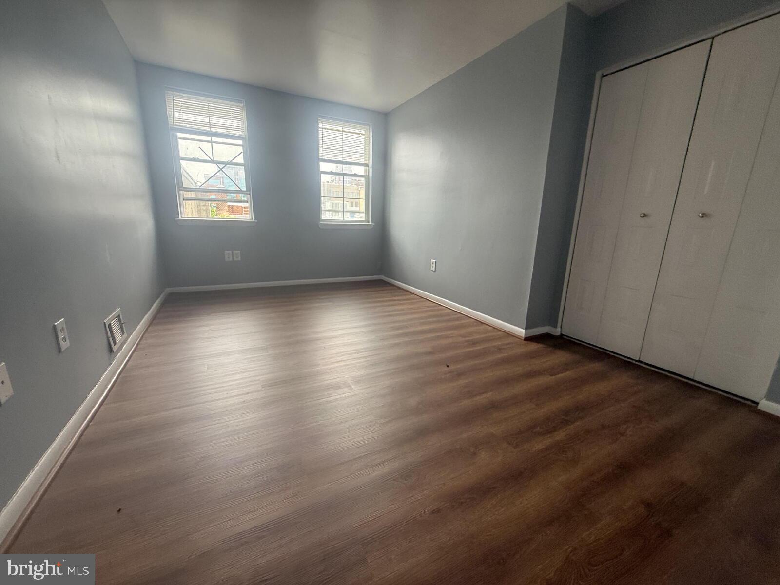 HOLLINS MARKET - Residential Lease