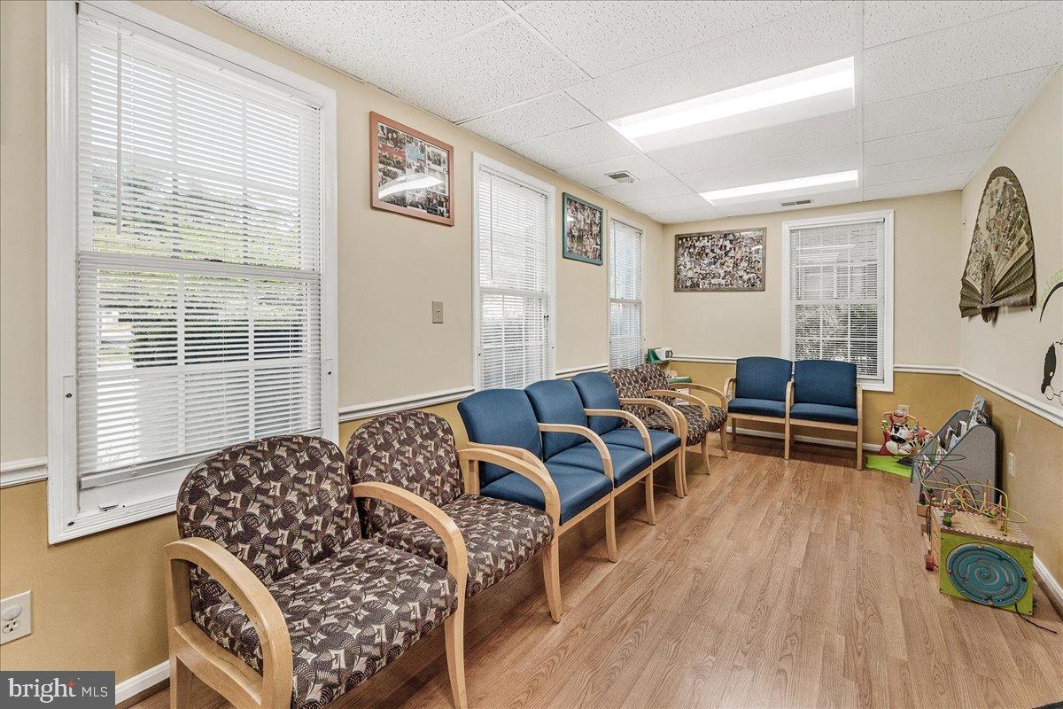 ELLICOTT CENTER - Residential