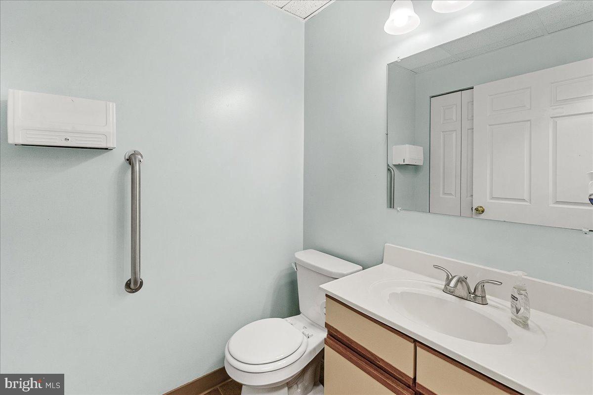 ELLICOTT CENTER - Residential