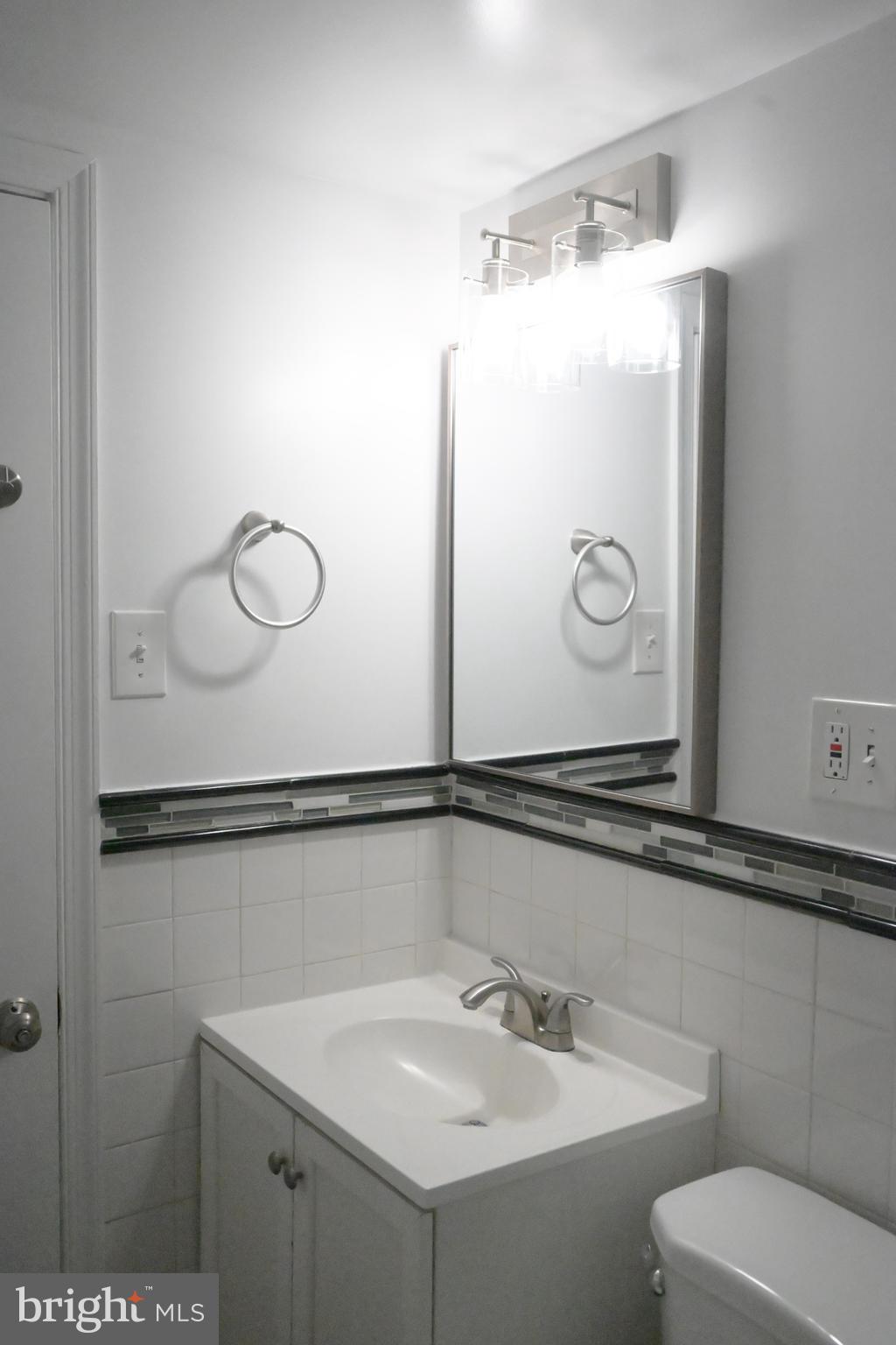 FOXCROFT COLONY - Residential Lease