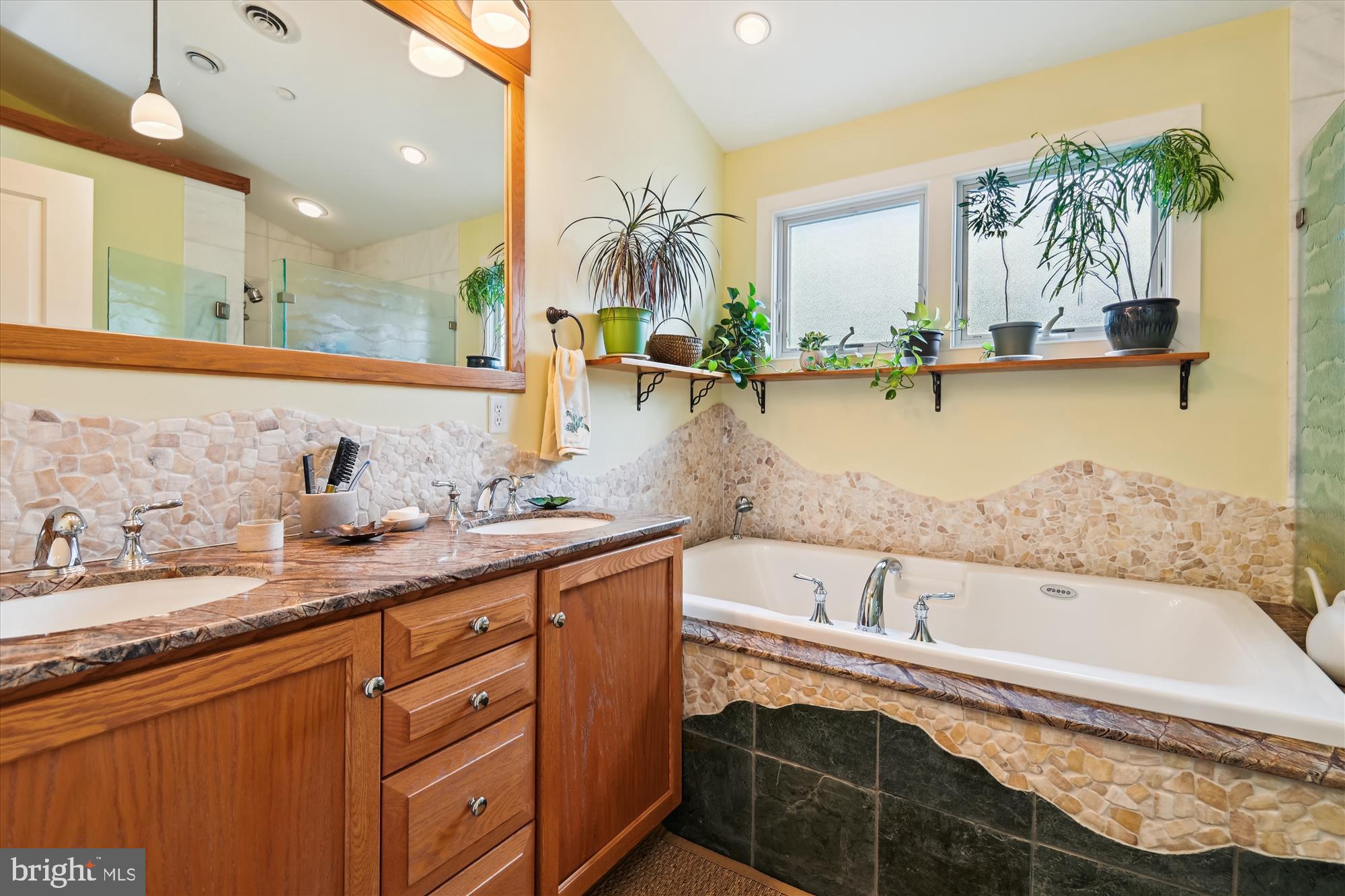 EASTPORT - Residential