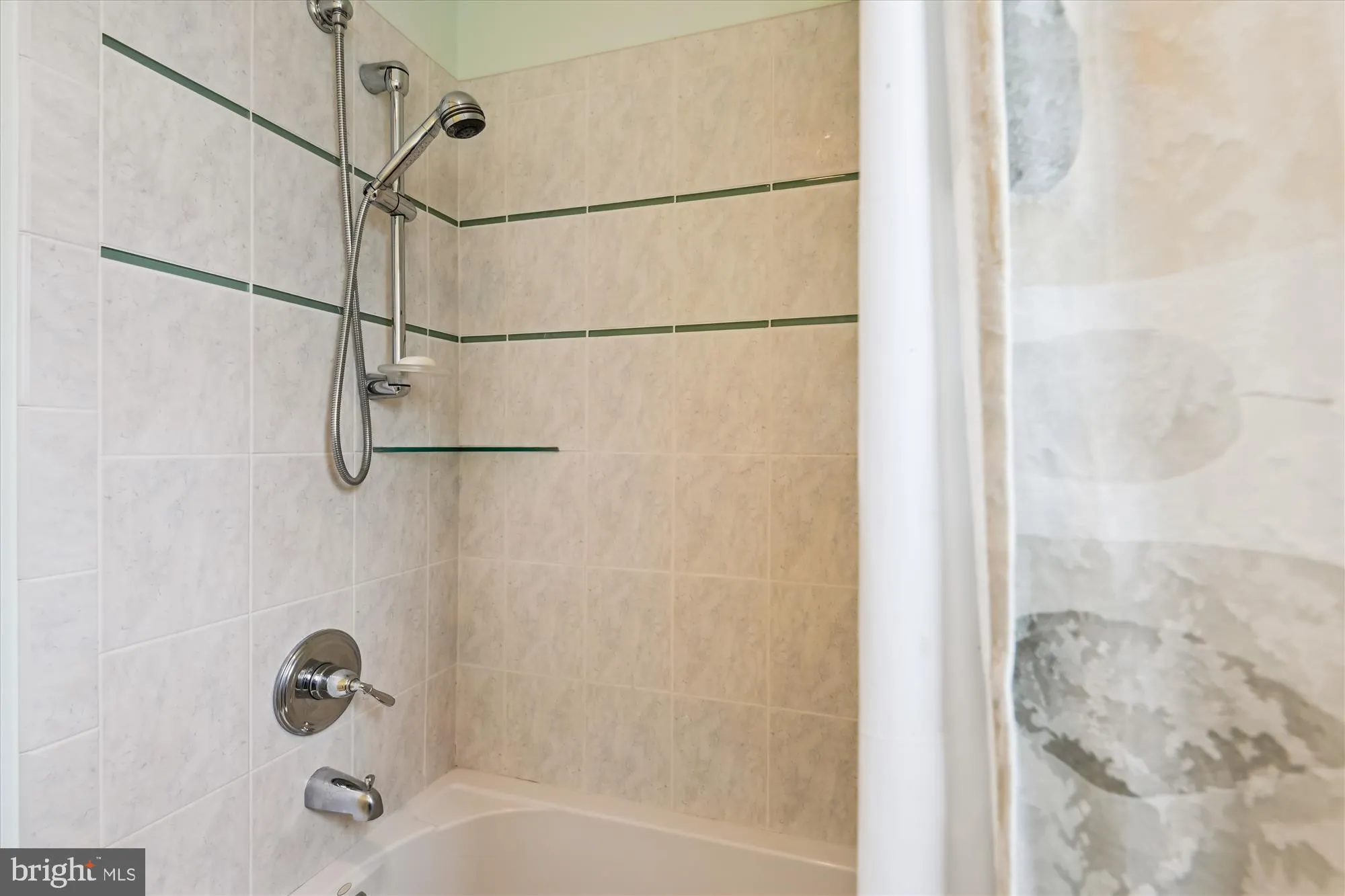 Annapolis, Maryland 21403, United States, 4 Bedrooms Bedrooms, ,3 BathroomsBathrooms,Residential,Active,132966