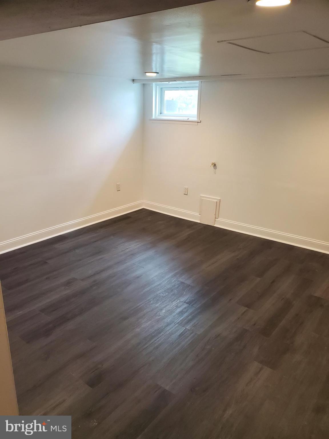 ESSEX - Residential Lease