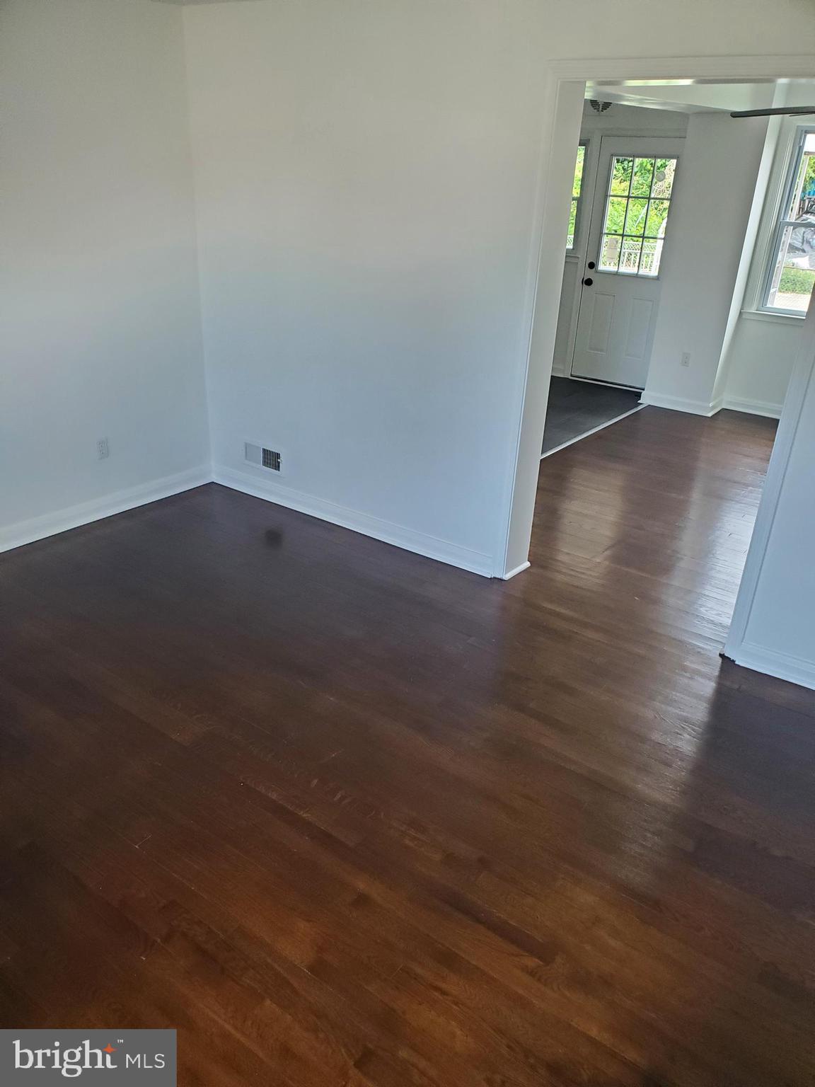 ESSEX - Residential Lease