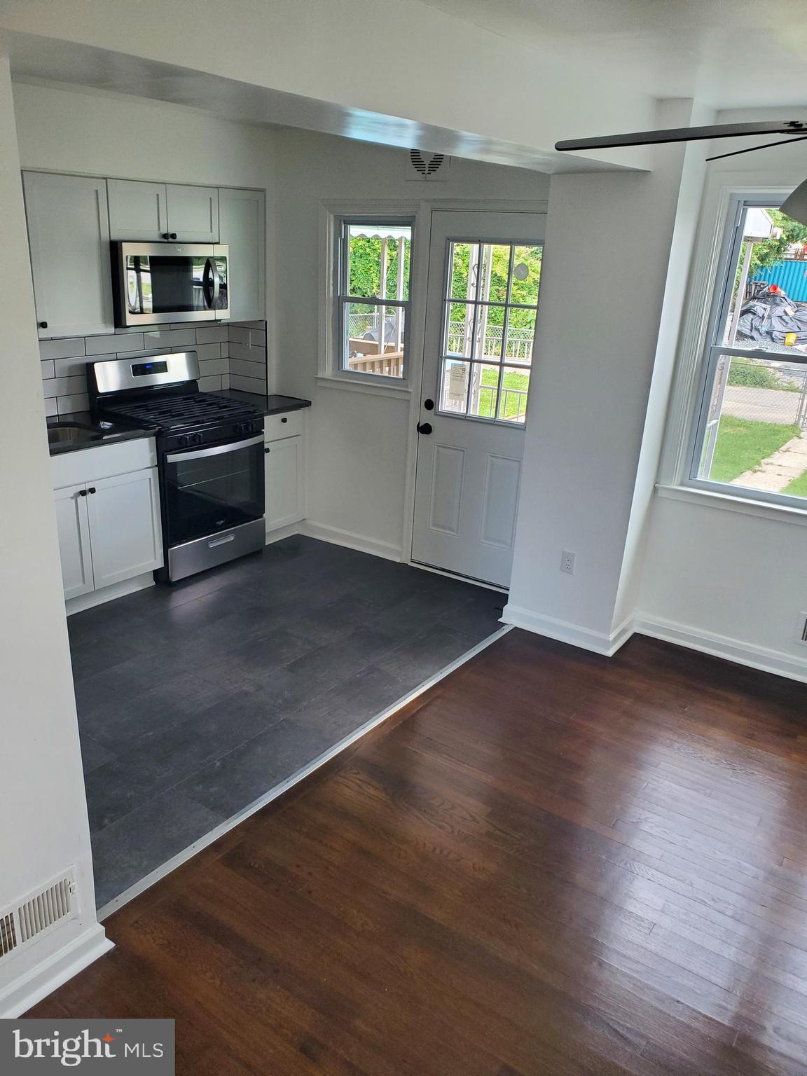 ESSEX - Residential Lease