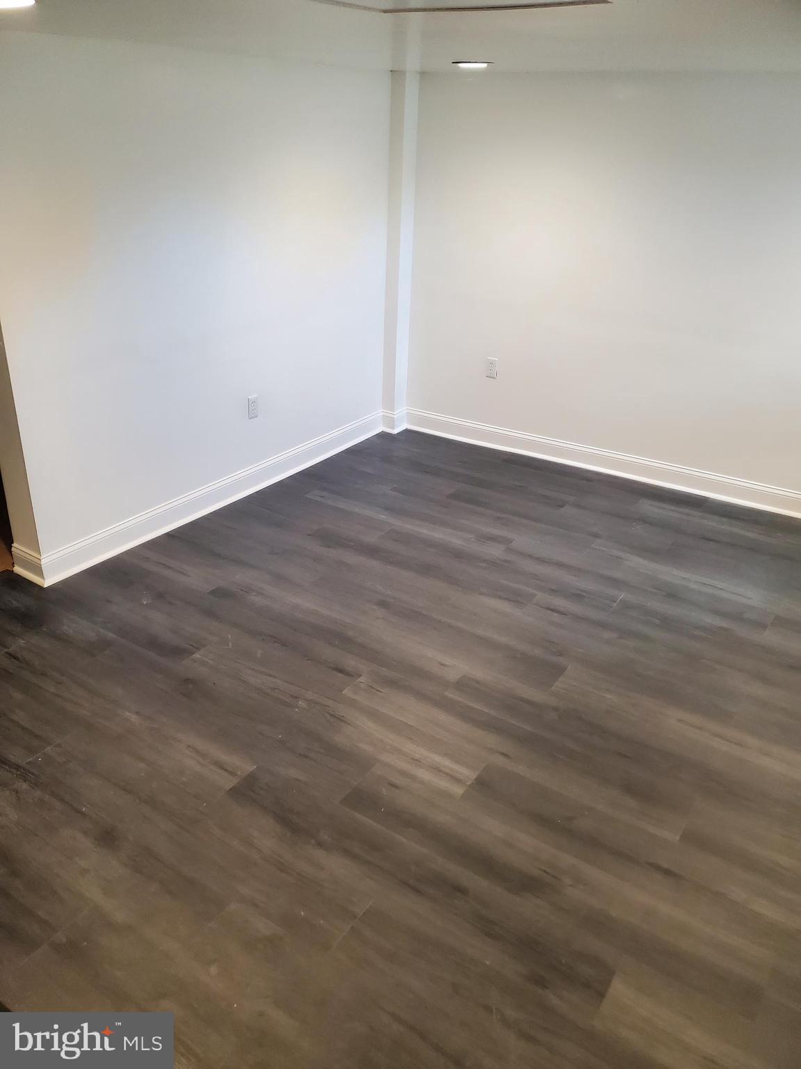 ESSEX - Residential Lease