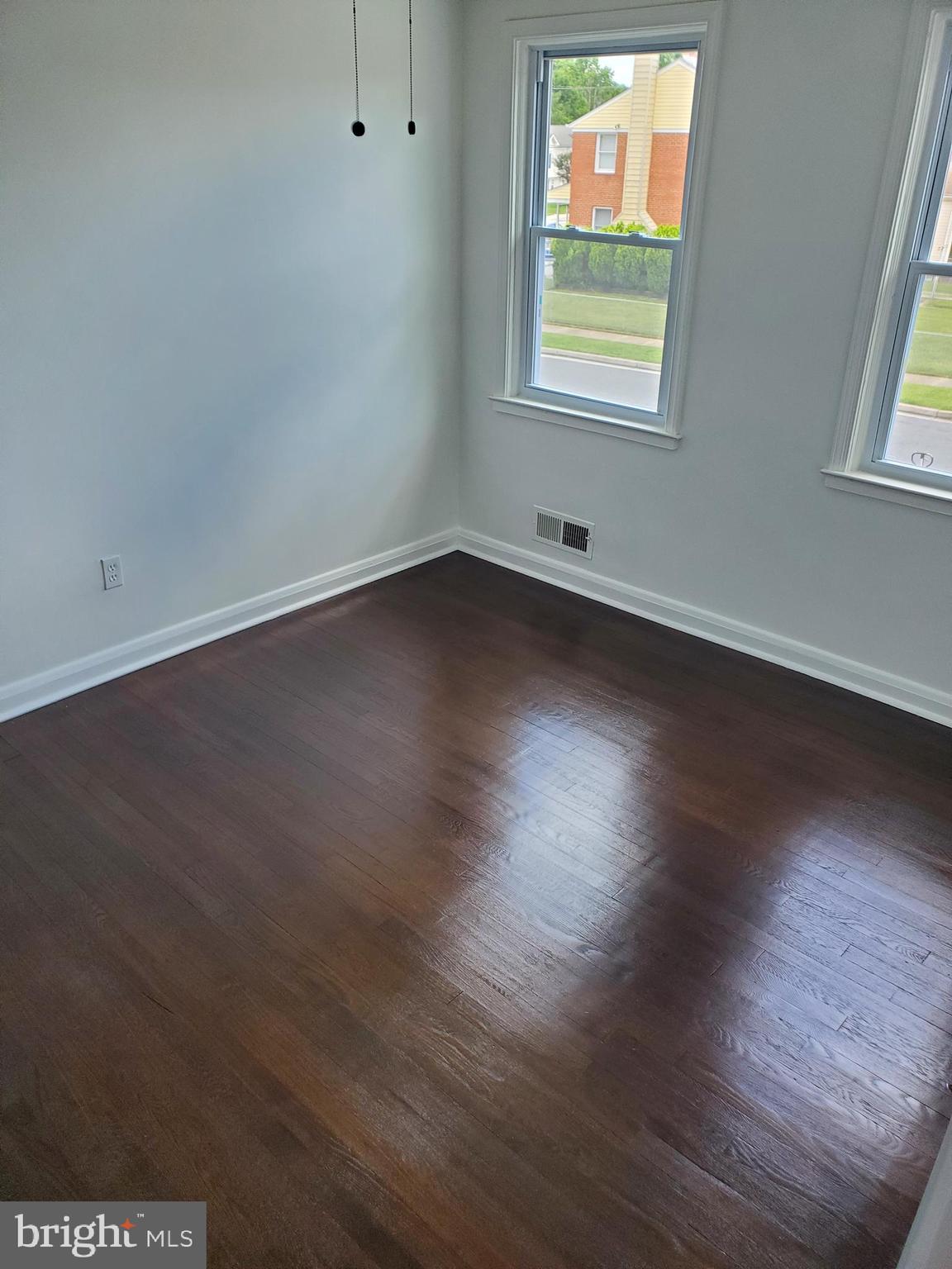 ESSEX - Residential Lease