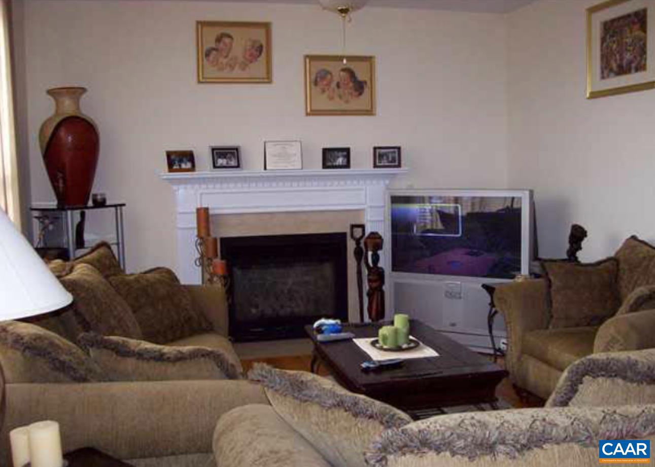 UNKNOWN - Residential Lease