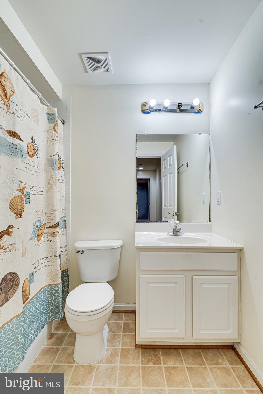 LEE'S CROSSING - Residential