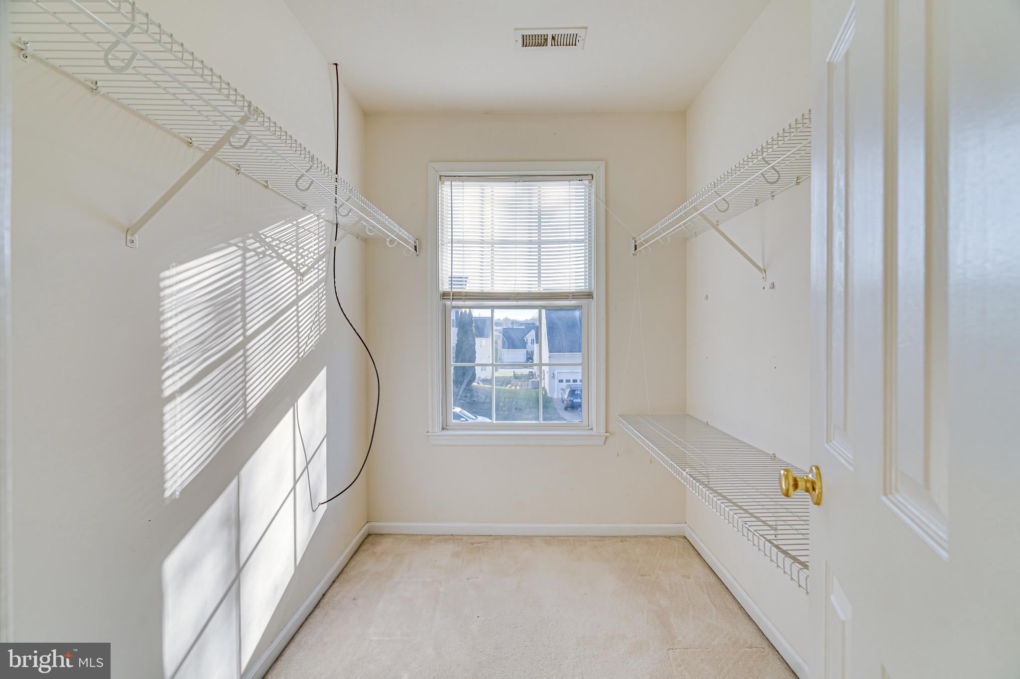 LEE'S CROSSING - Residential