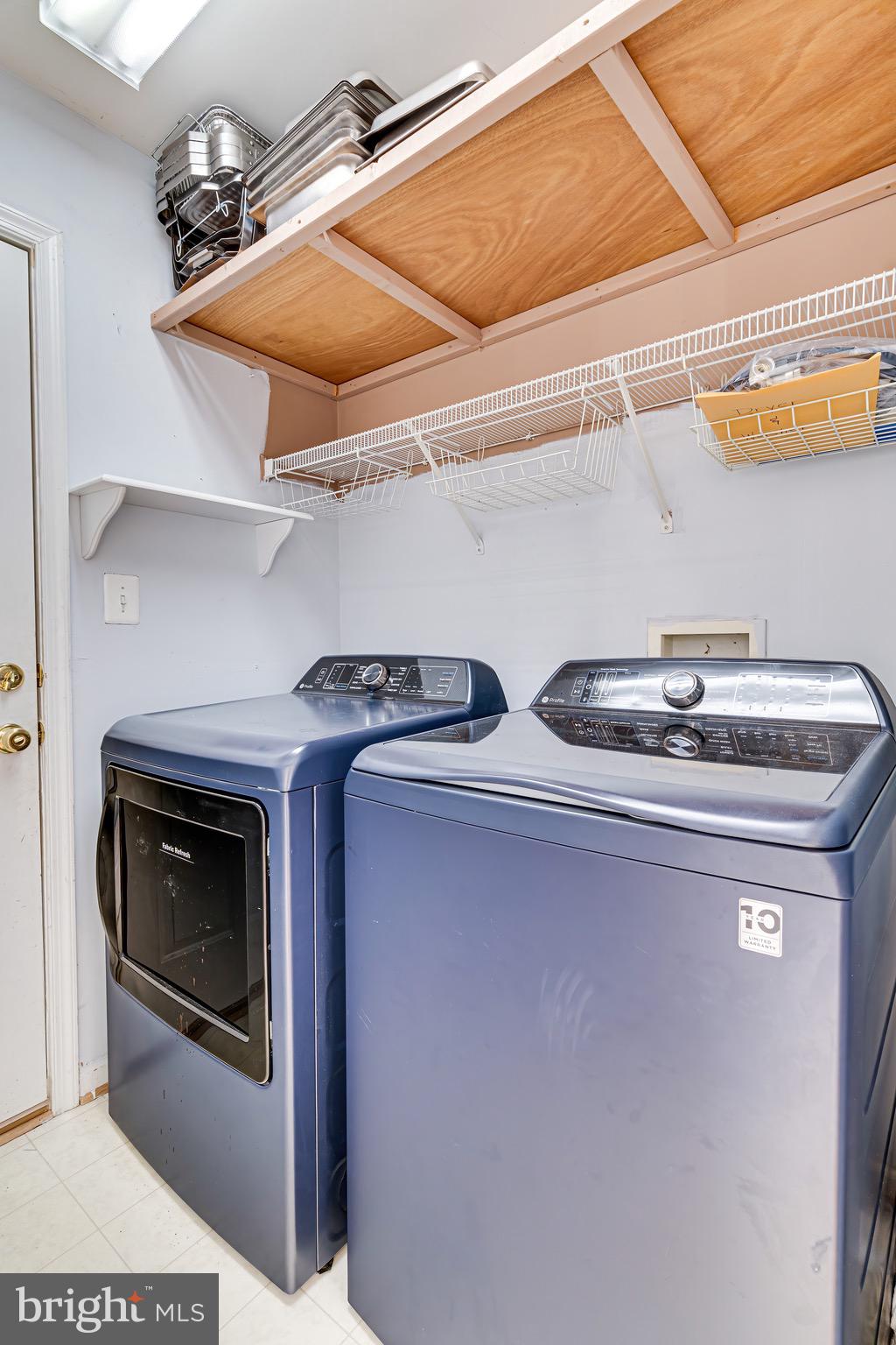 LEE'S CROSSING - Residential