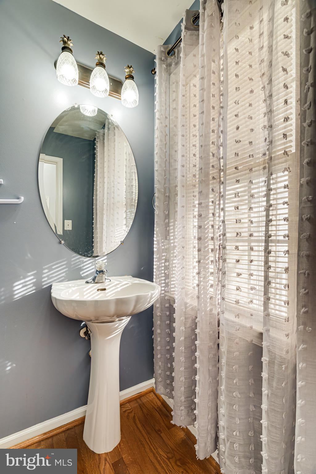 LEE'S CROSSING - Residential