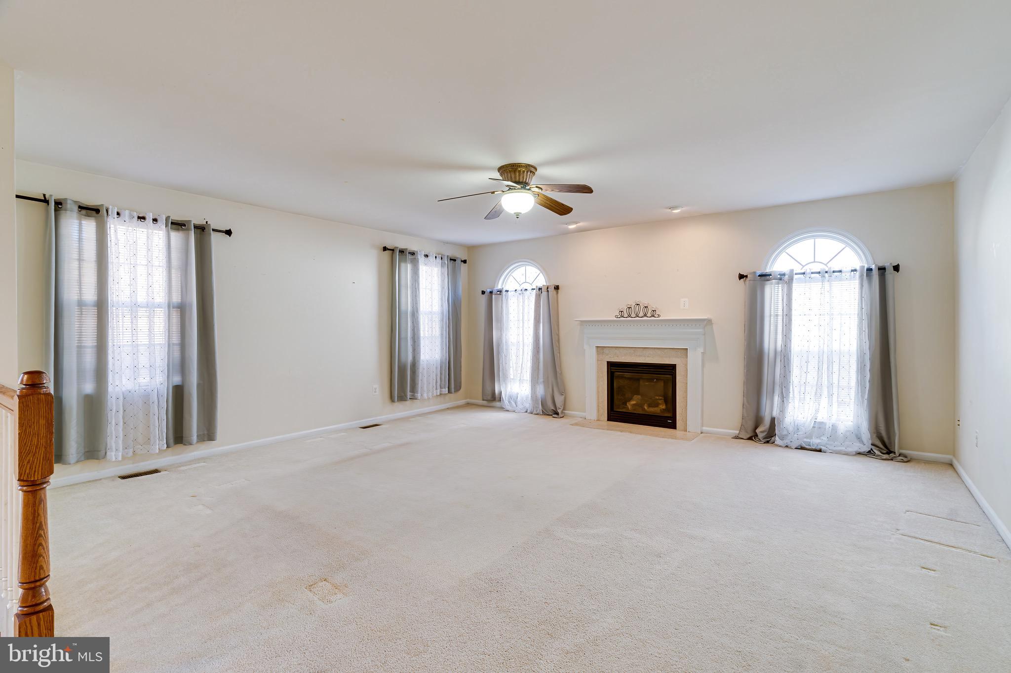 LEE'S CROSSING - Residential