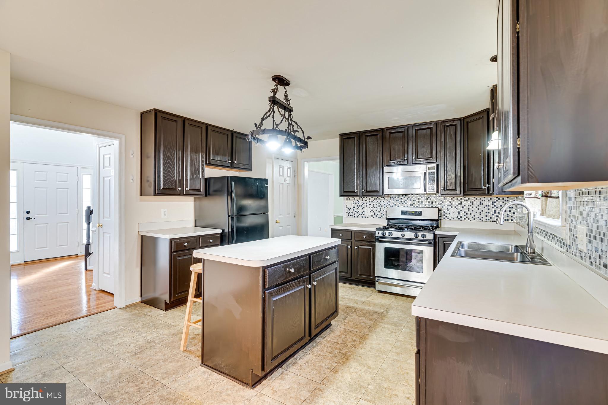 LEE'S CROSSING - Residential