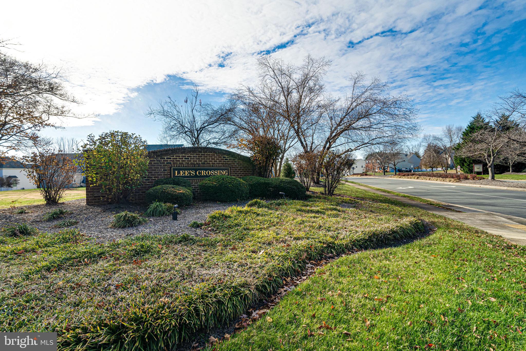 LEE'S CROSSING - Residential