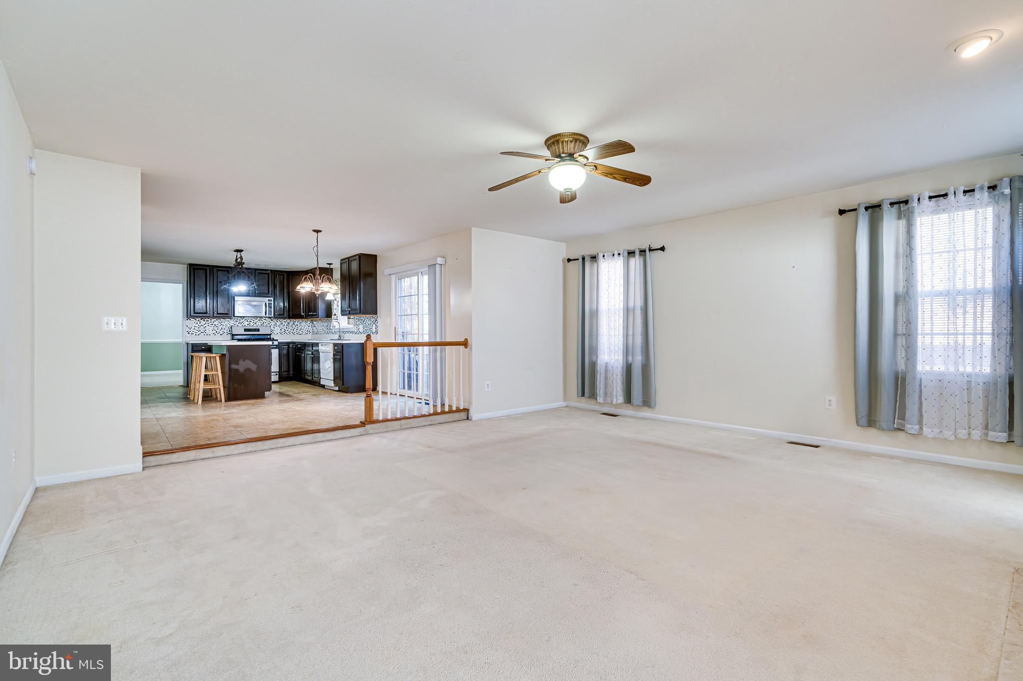 LEE'S CROSSING - Residential