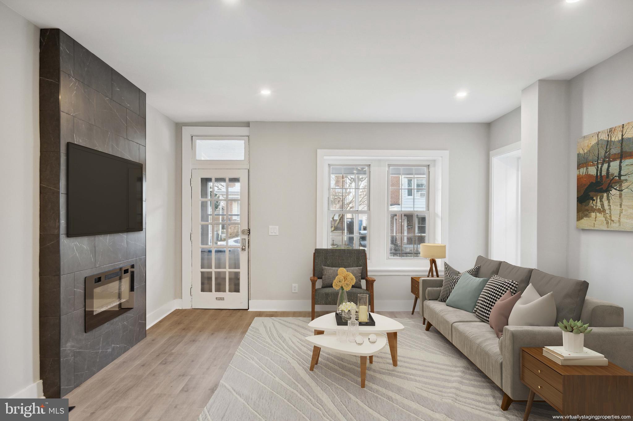 ROXBOROUGH - Residential