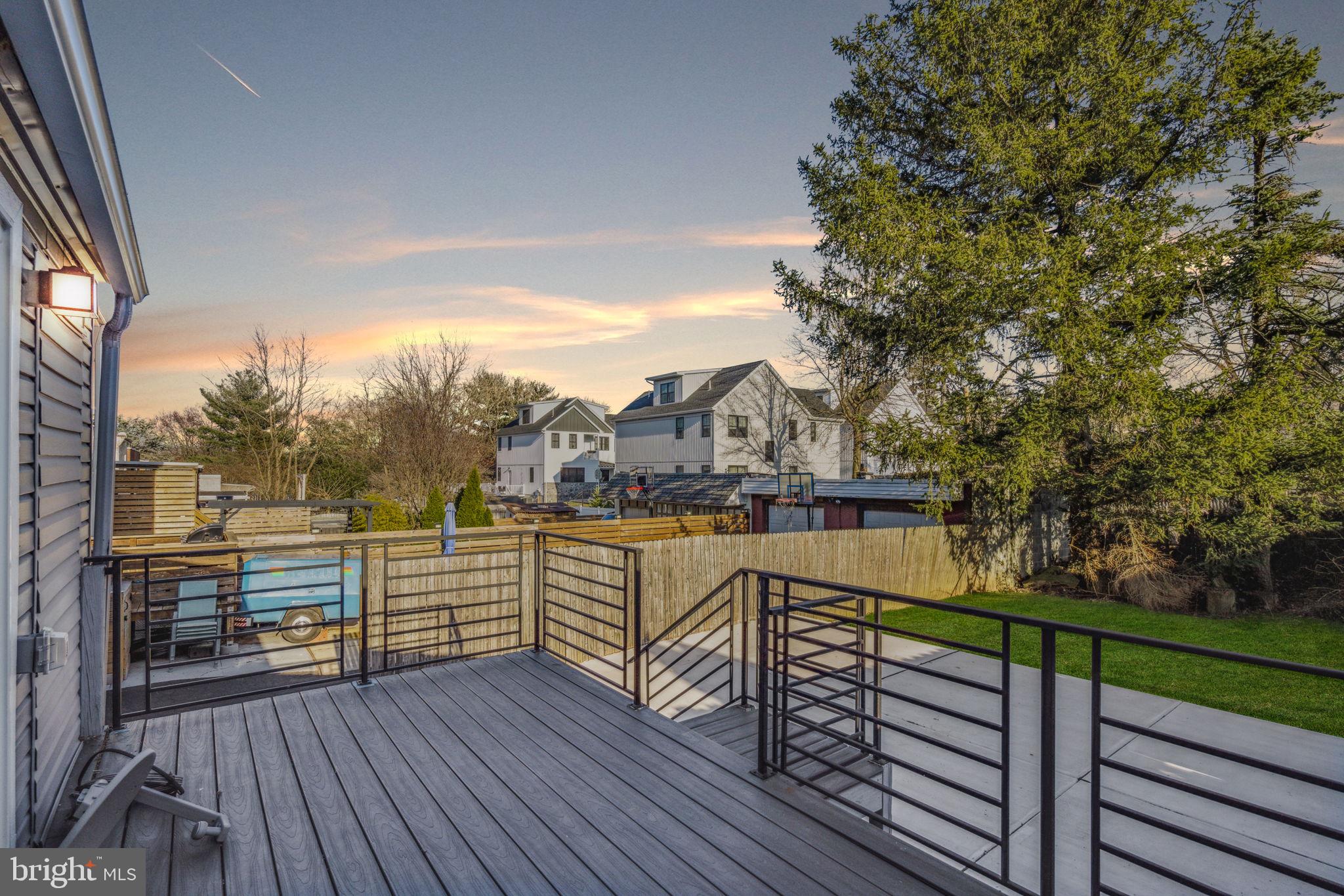 ROXBOROUGH - Residential