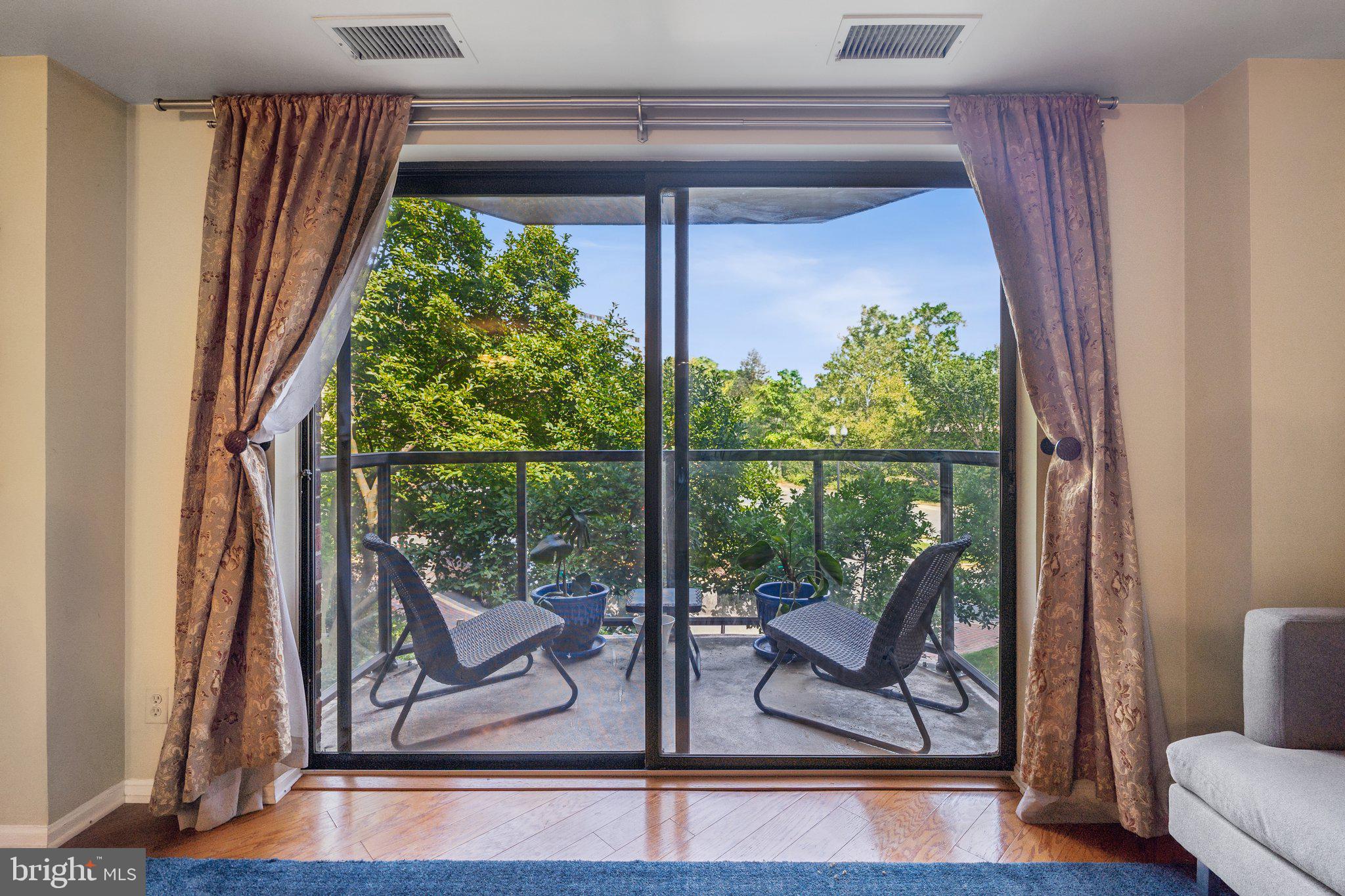 ASTORIA - Residential