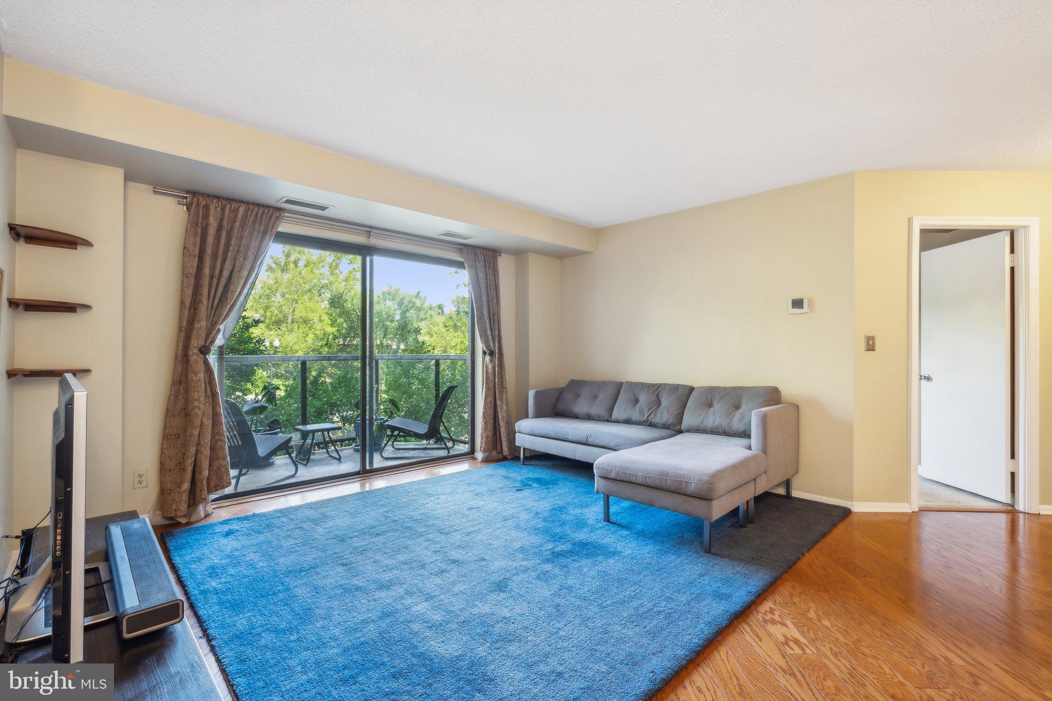 ASTORIA - Residential