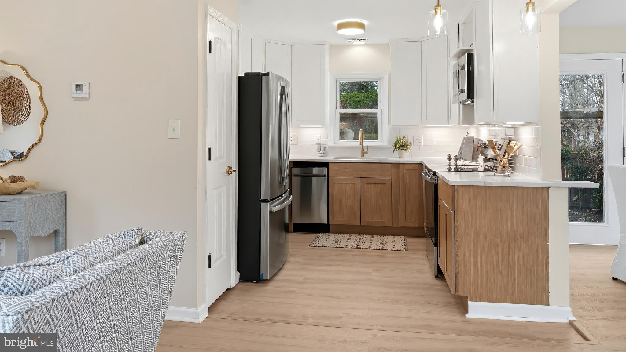 AVALON SHORES - Residential