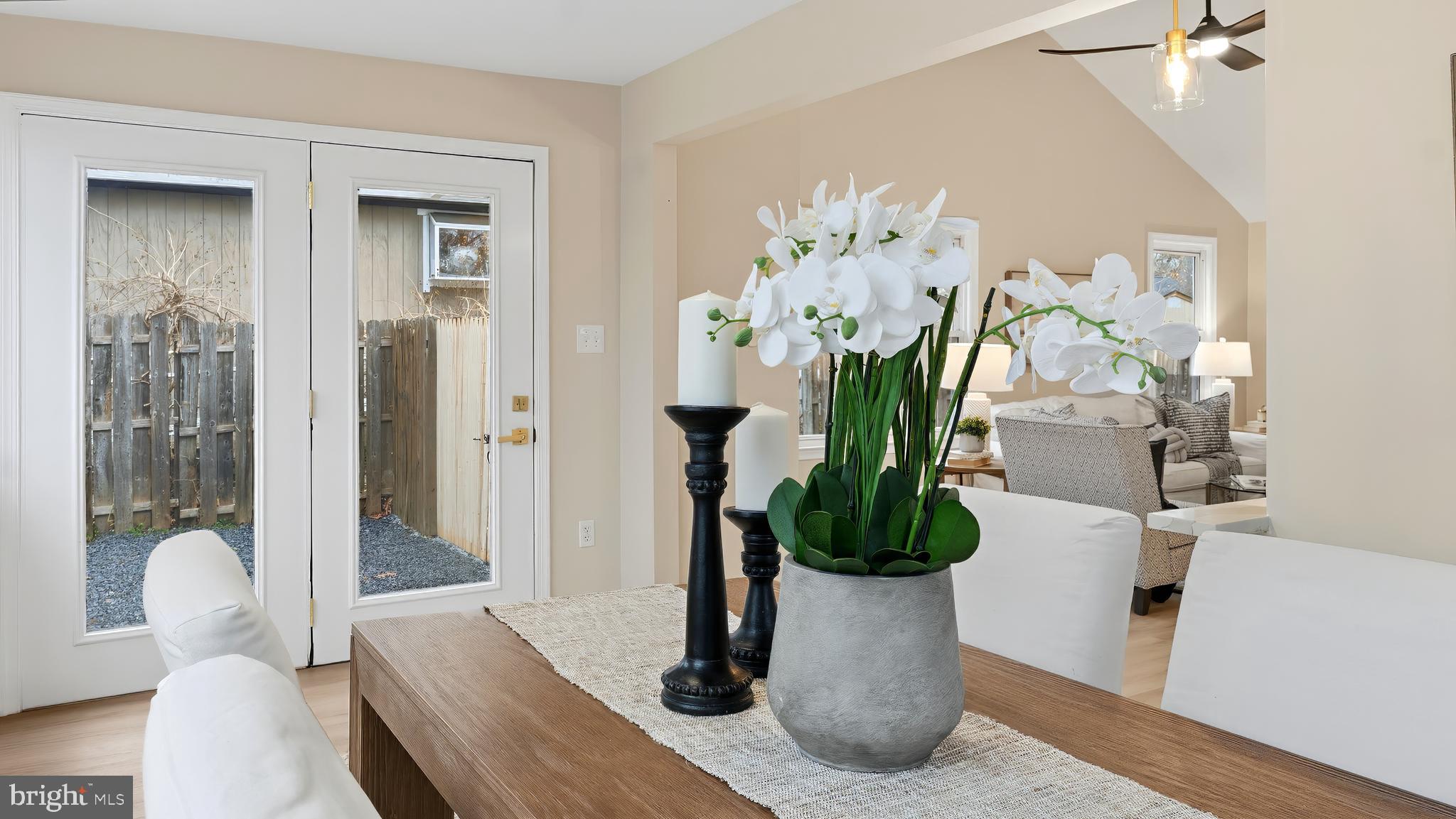 AVALON SHORES - Residential