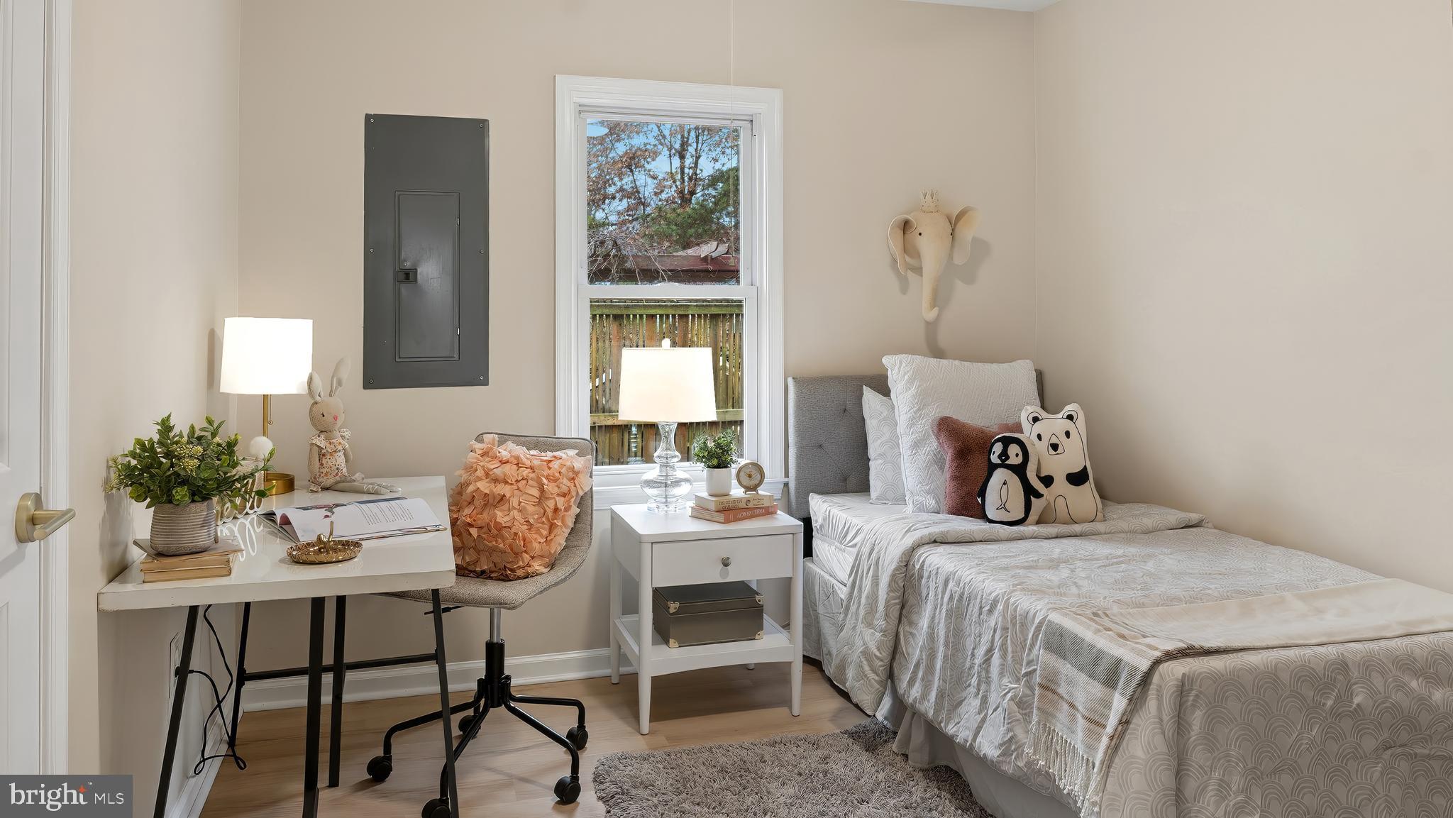 AVALON SHORES - Residential