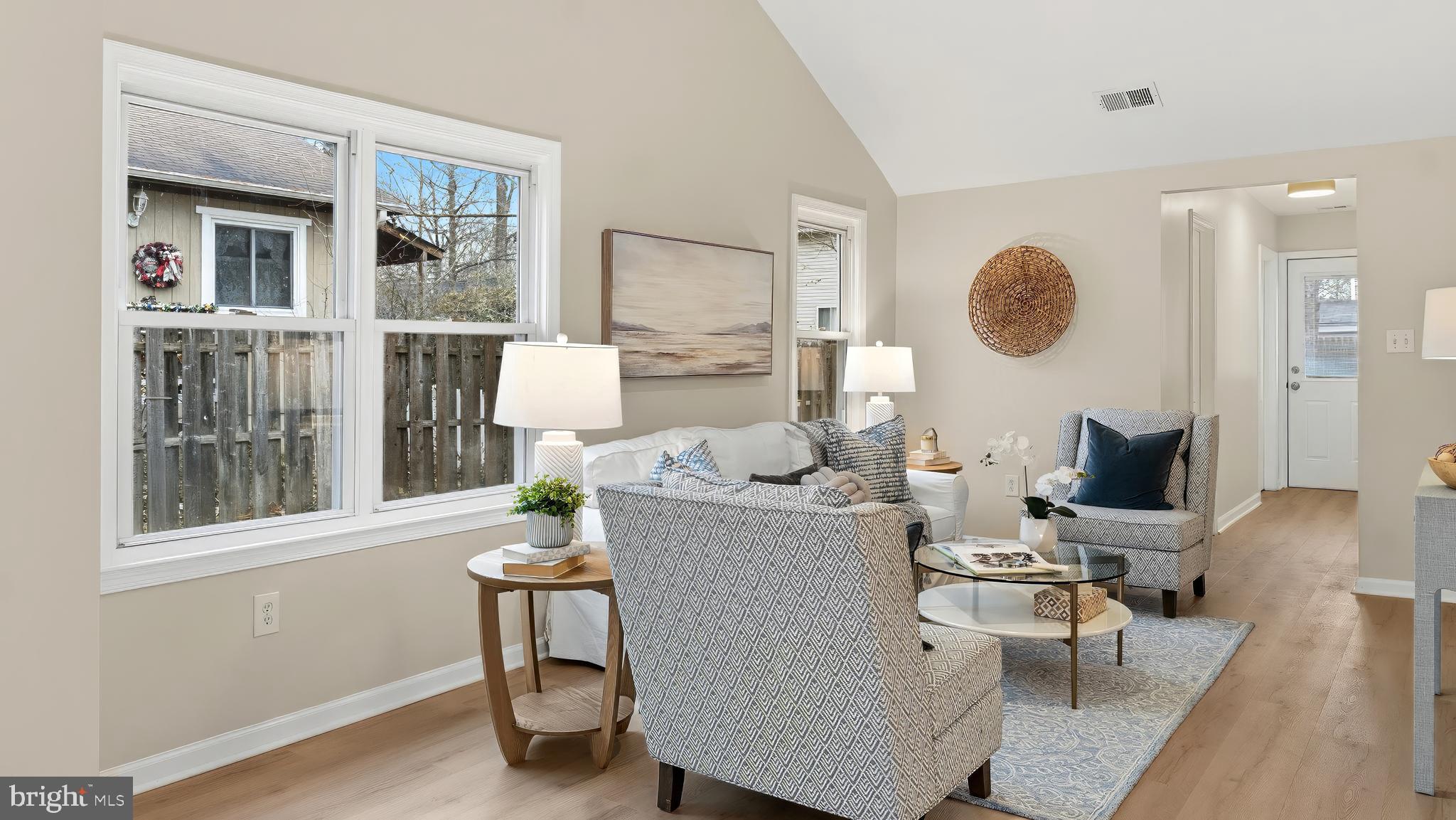 AVALON SHORES - Residential