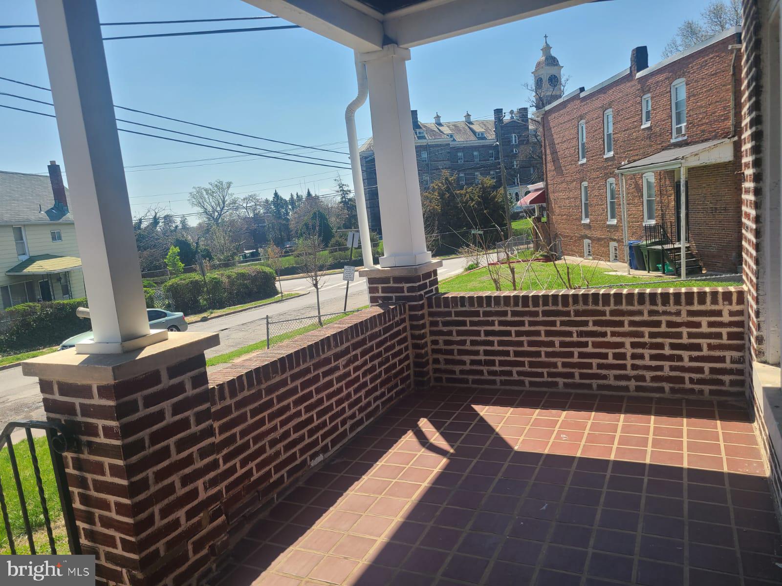 SAINT JOSEPHS - Residential Lease