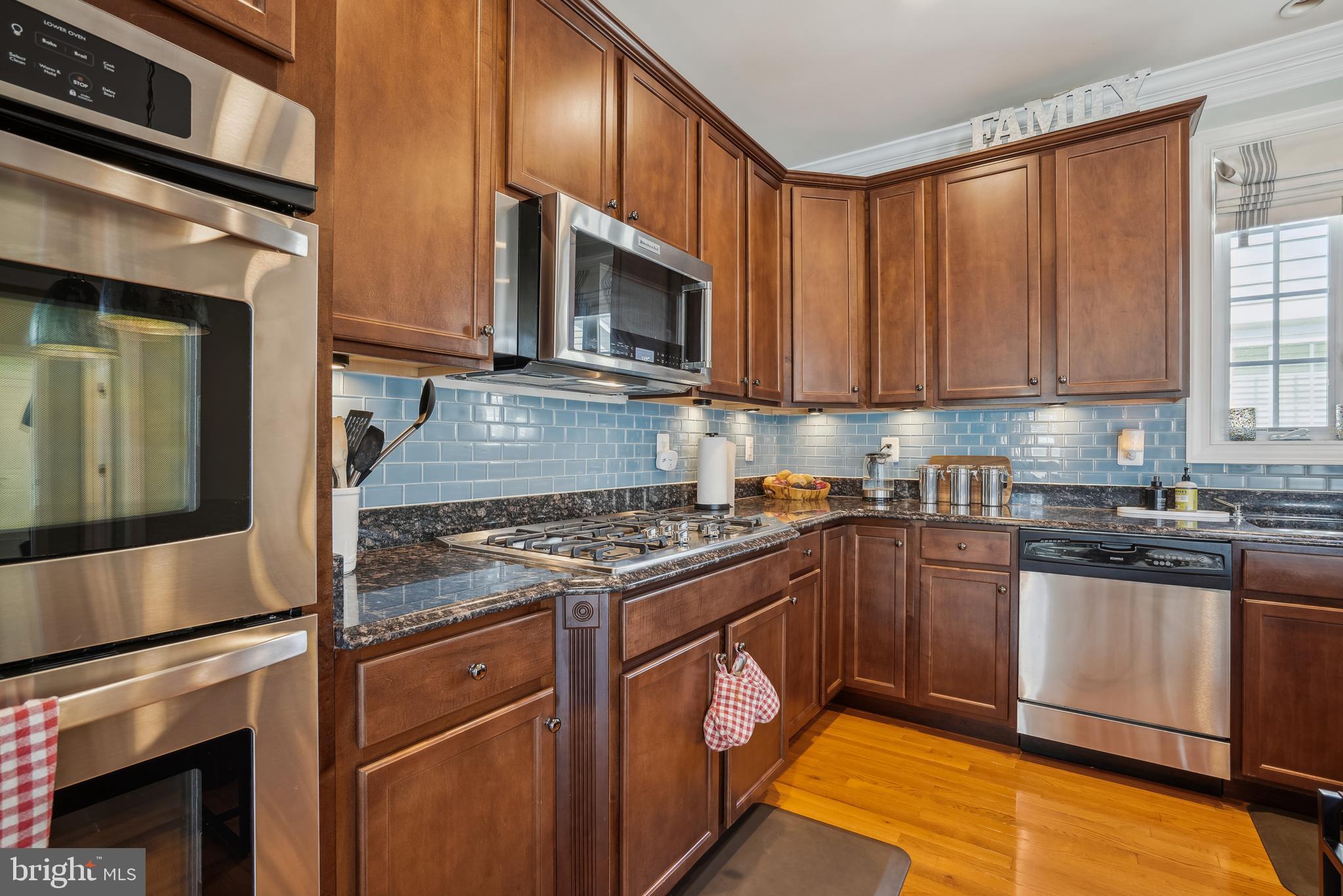 GIBSONS GRANT - Residential Lease