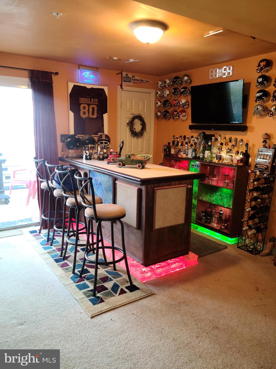 EAST HAMPTON - Residential