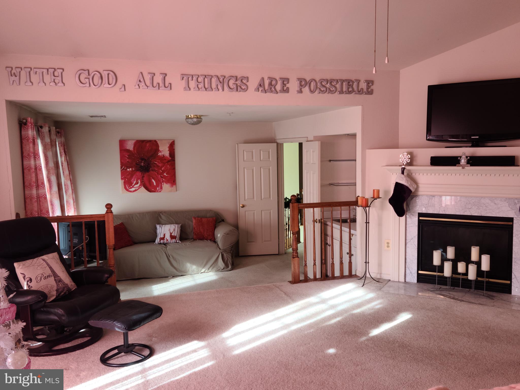 EAST HAMPTON - Residential