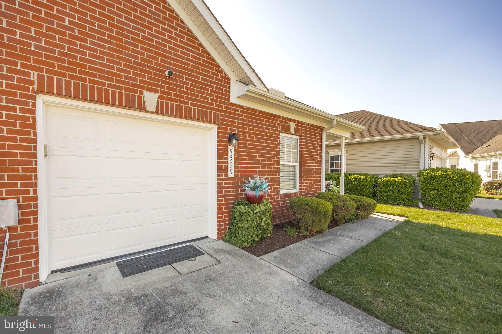 WOOD CREEK GOLF COMM - Residential