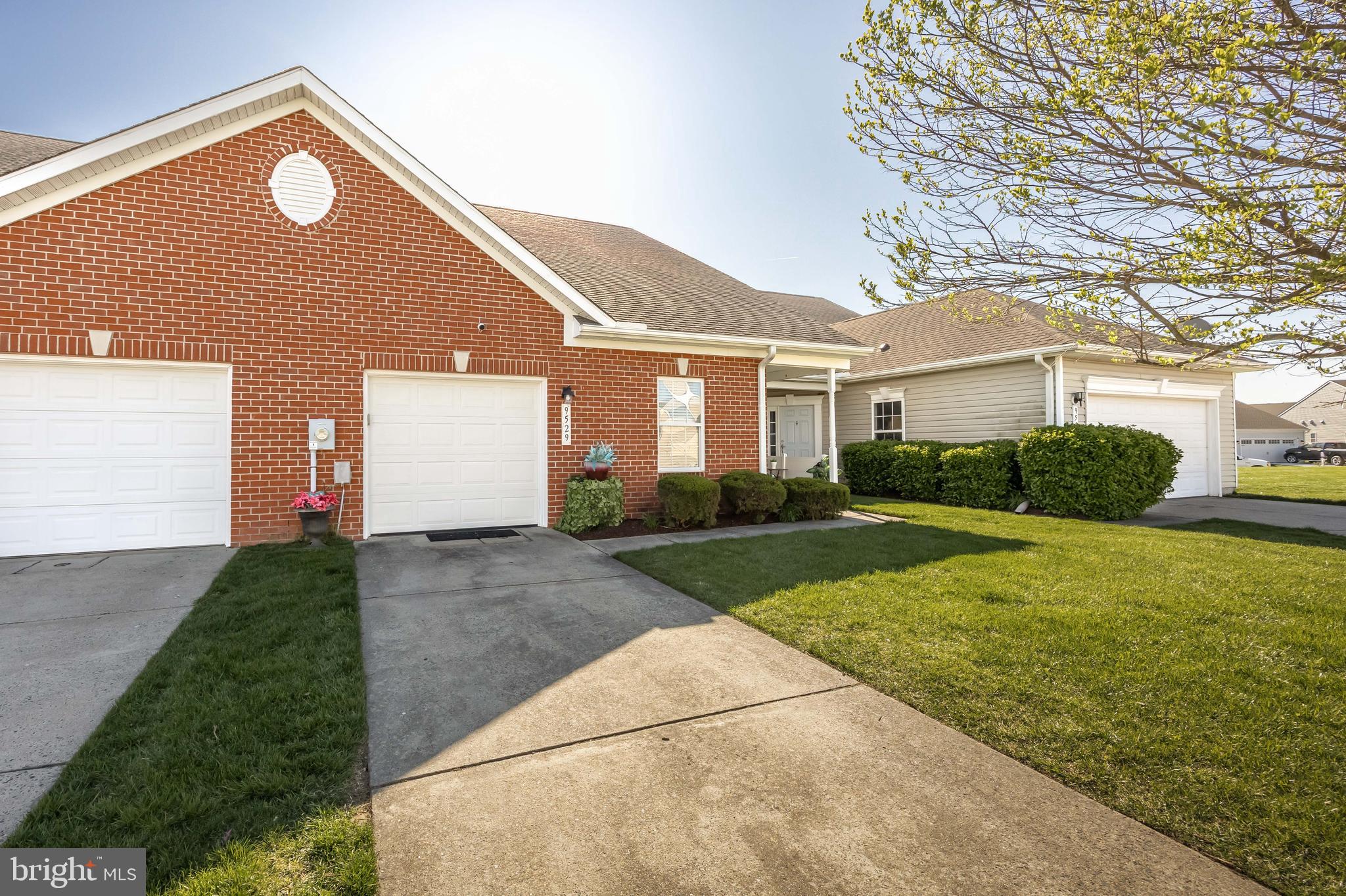 WOOD CREEK GOLF COMM - Residential