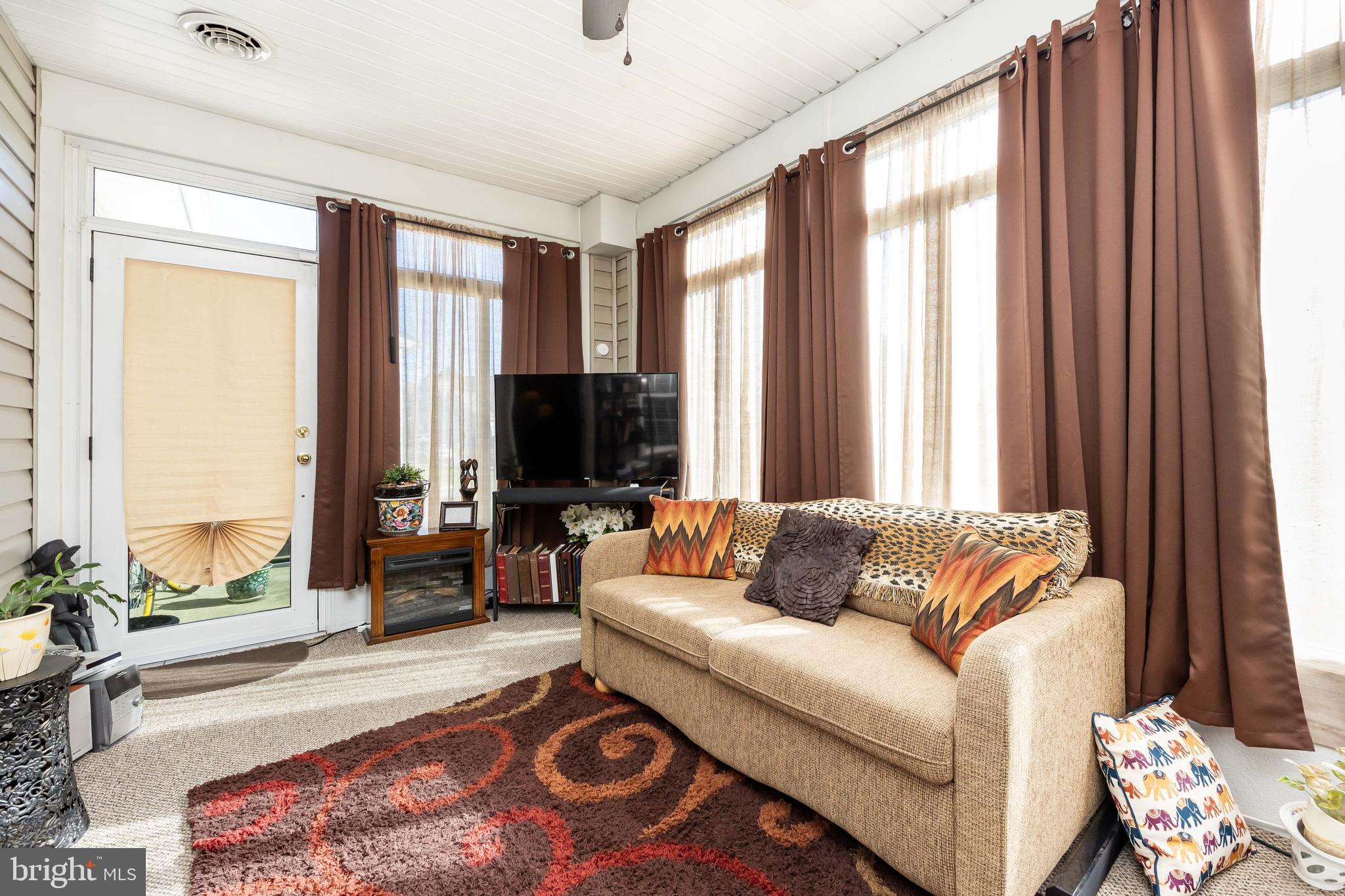 WOOD CREEK GOLF COMM - Residential