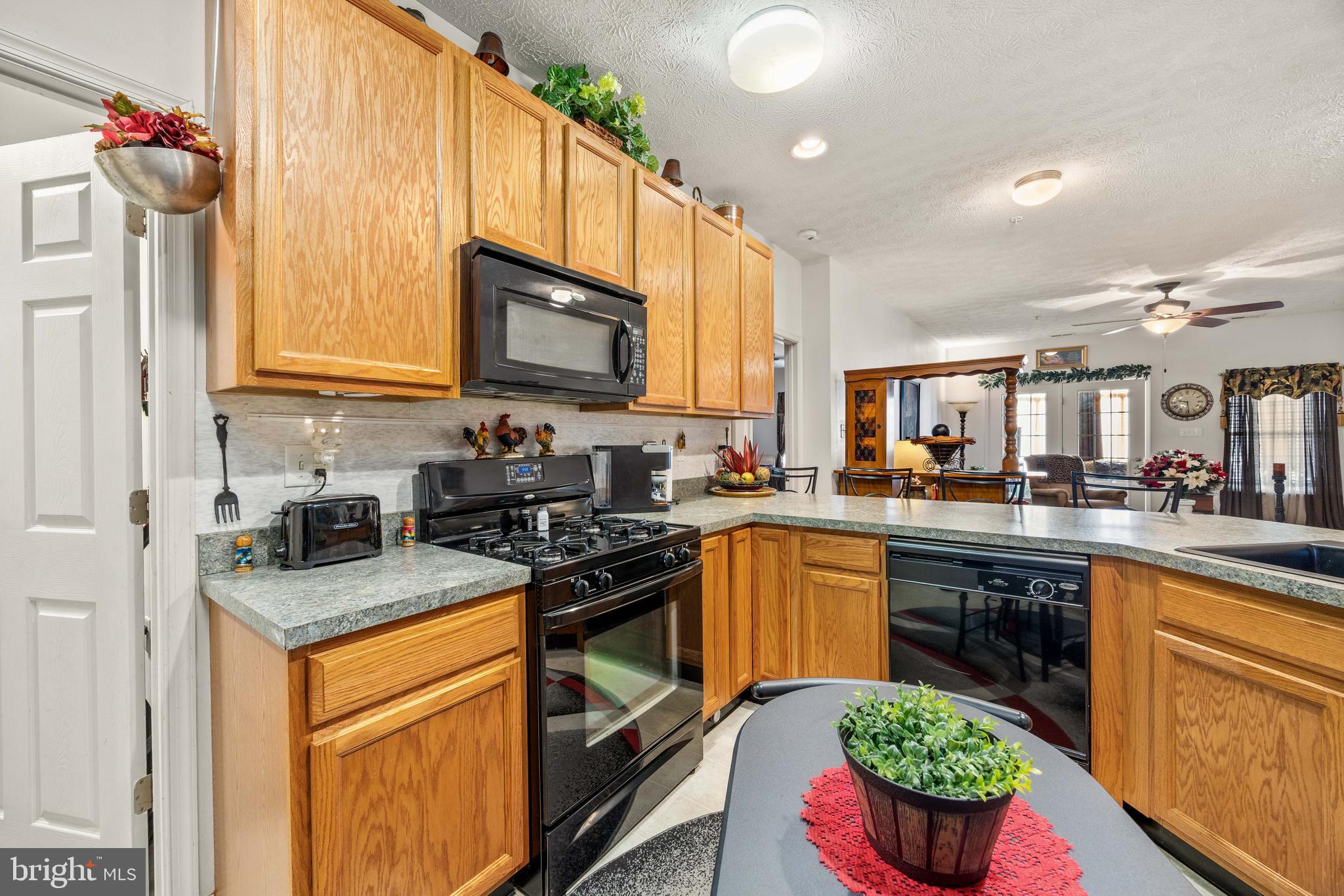 WOOD CREEK GOLF COMM - Residential