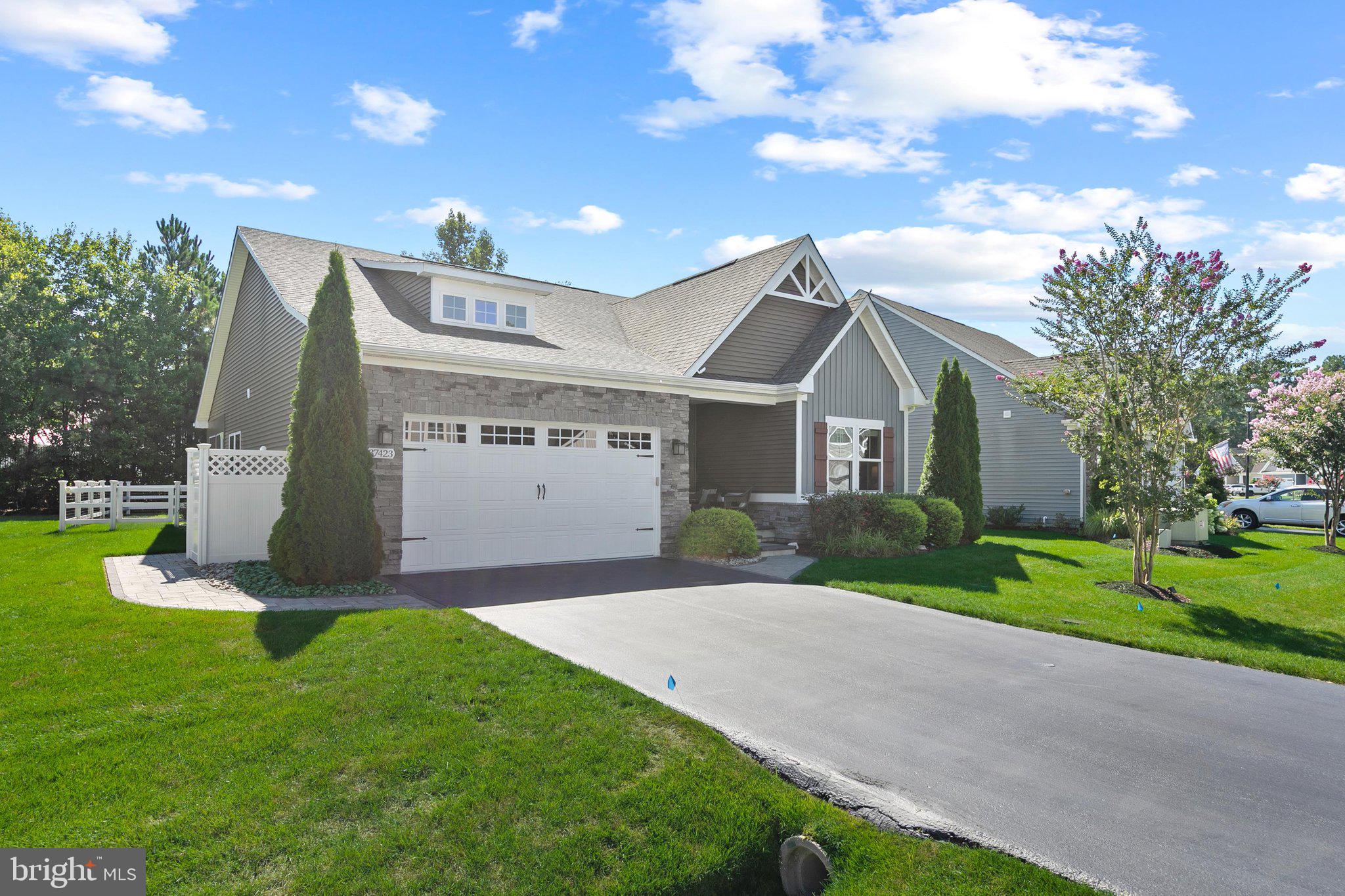 37423 WOODS RUN CIRCLE