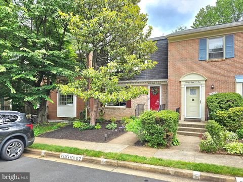 2807 LAFORA COURT VIENNA VA 22180