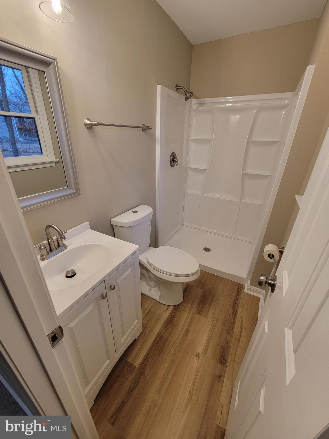 LAKE WILDERNESS - Residential