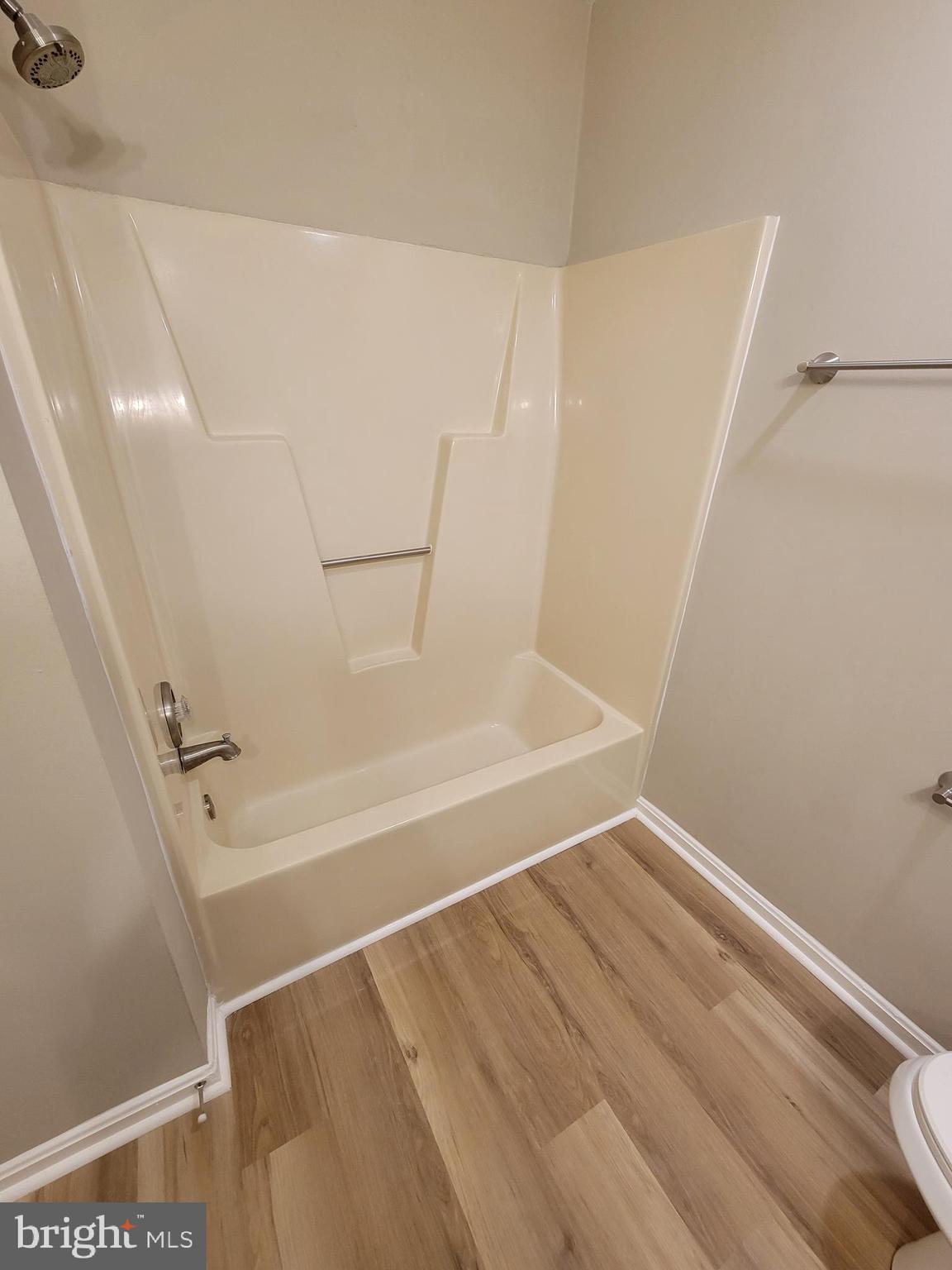 LAKE WILDERNESS - Residential