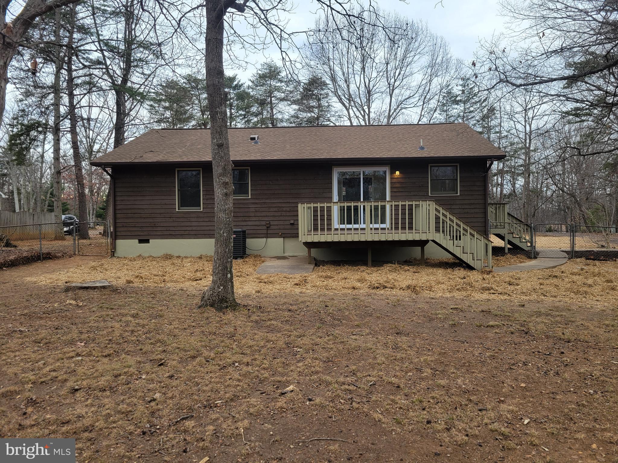 LAKE WILDERNESS - Residential